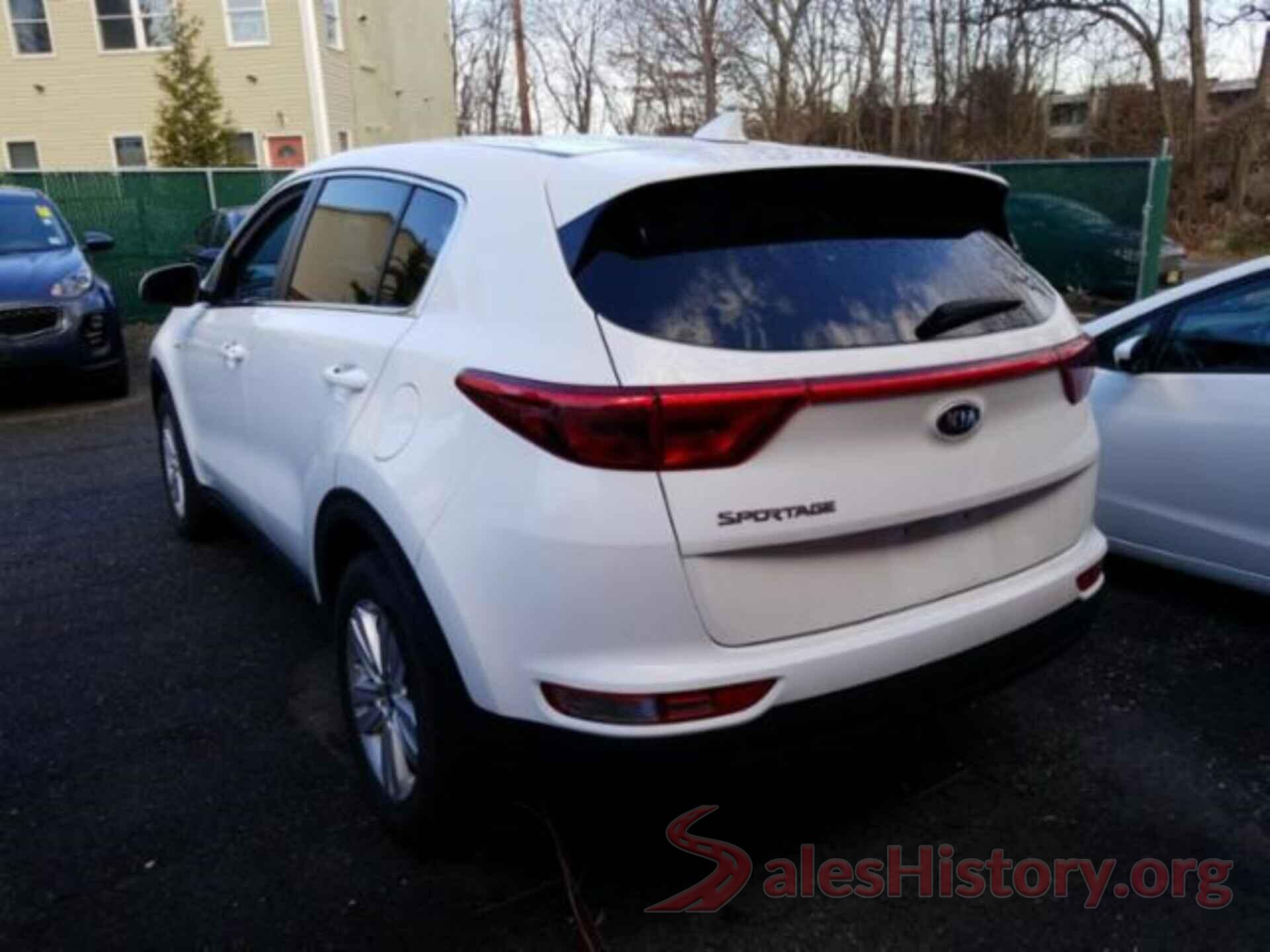 KNDPMCAC7J7414172 2018 KIA SPORTAGE