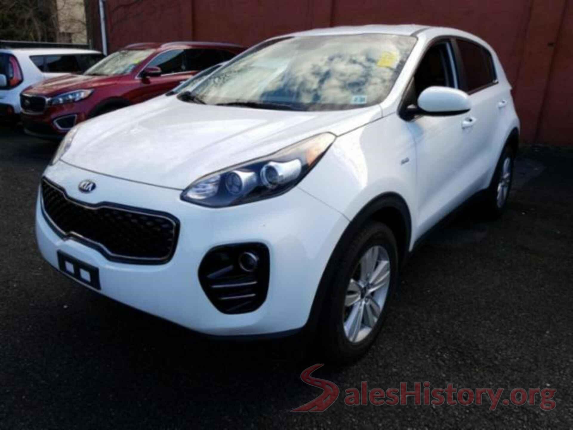 KNDPMCAC7J7414172 2018 KIA SPORTAGE