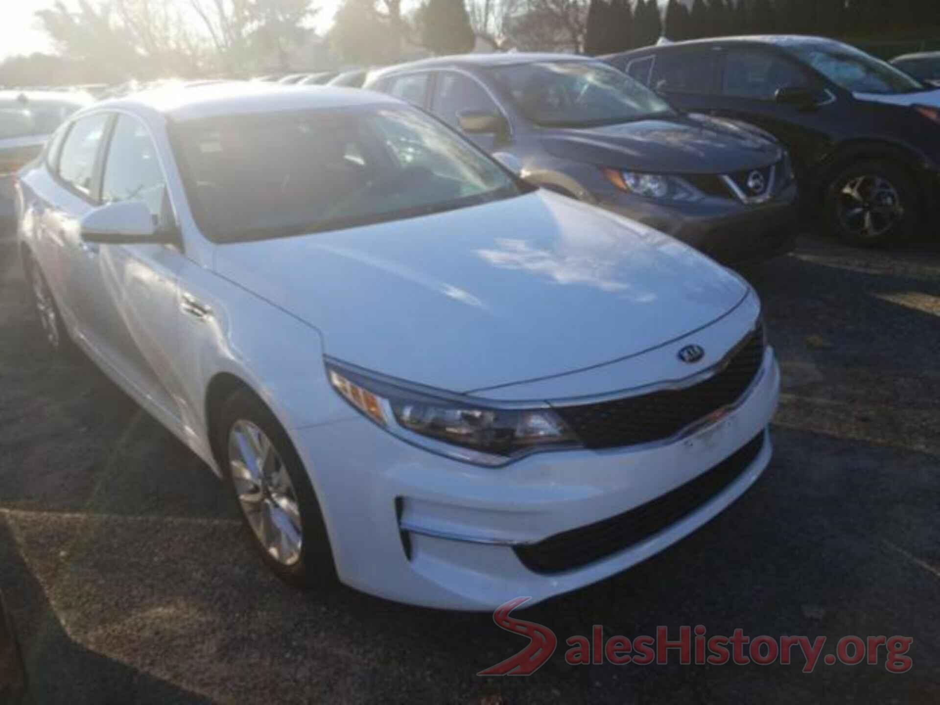 5XXGT4L3XJG264412 2018 KIA OPTIMA