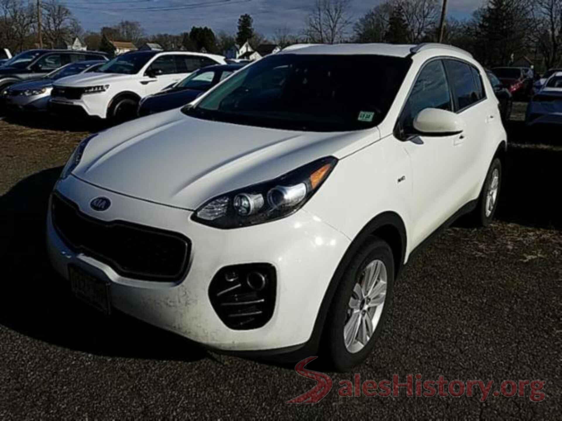 KNDPMCAC4J7373936 2018 KIA SPORTAGE