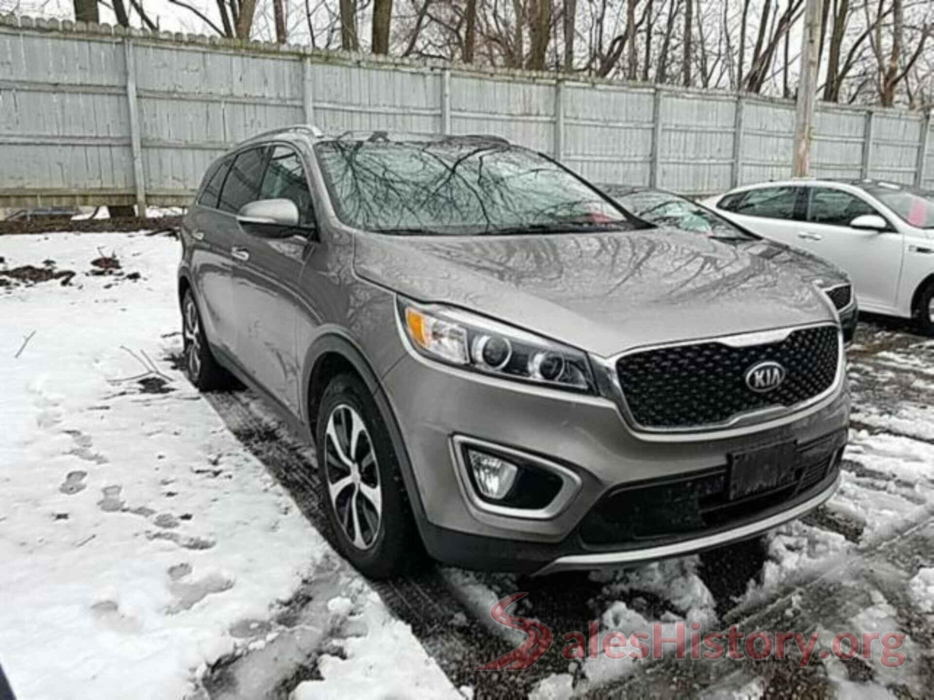 5XYPHDA55HG321885 2017 KIA SORENTO