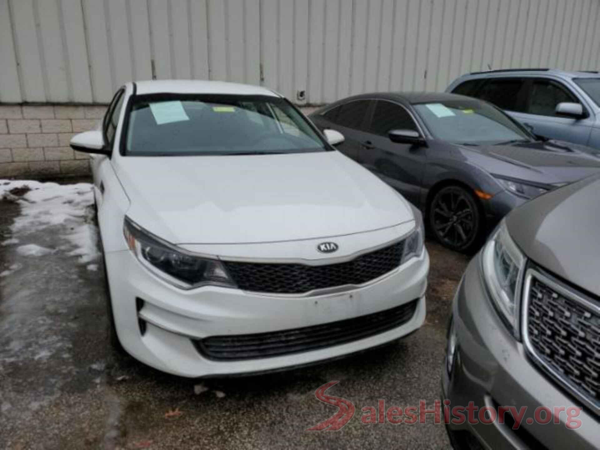 5XXGT4L34HG171704 2017 KIA OPTIMA