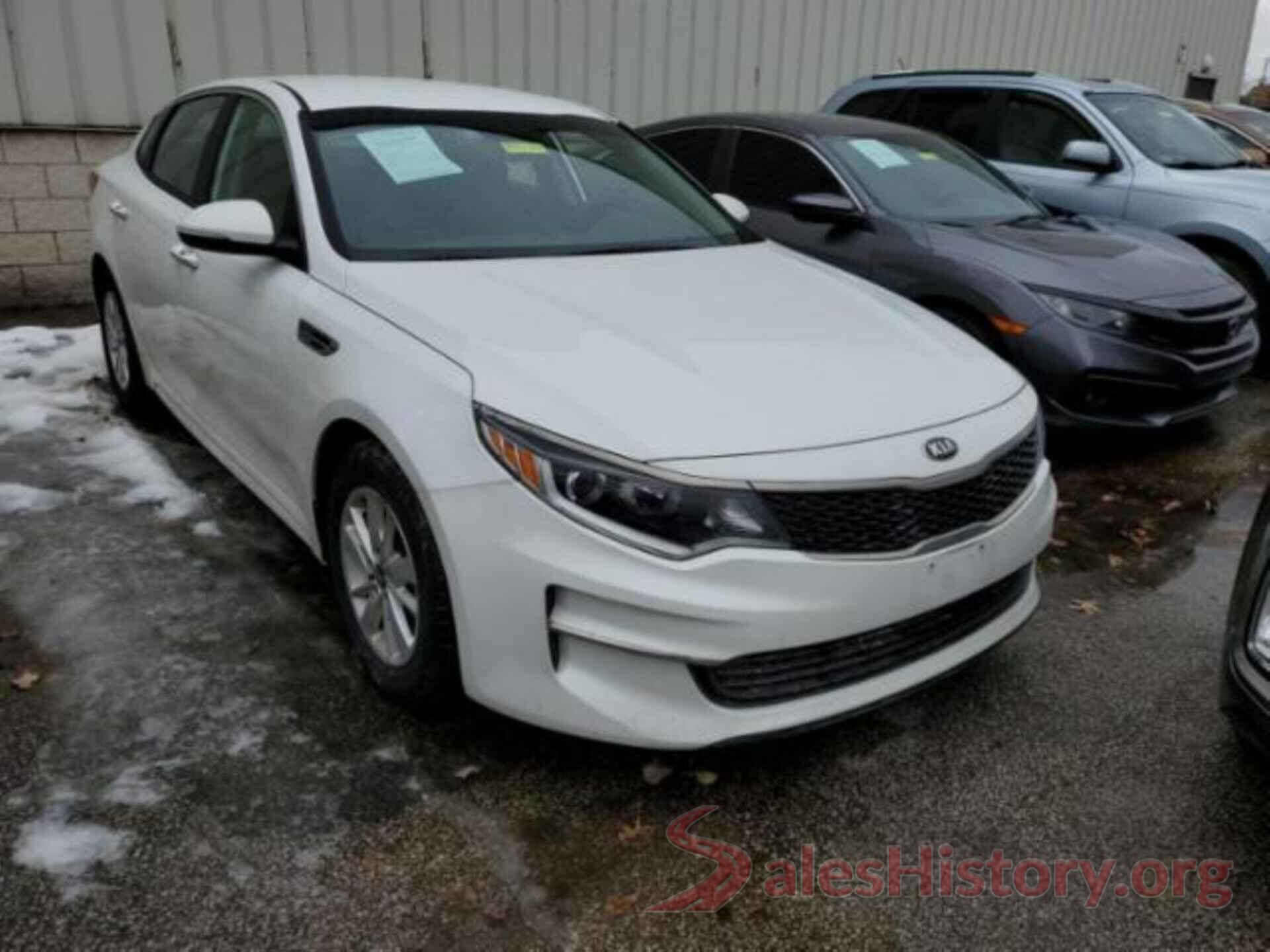 5XXGT4L34HG171704 2017 KIA OPTIMA