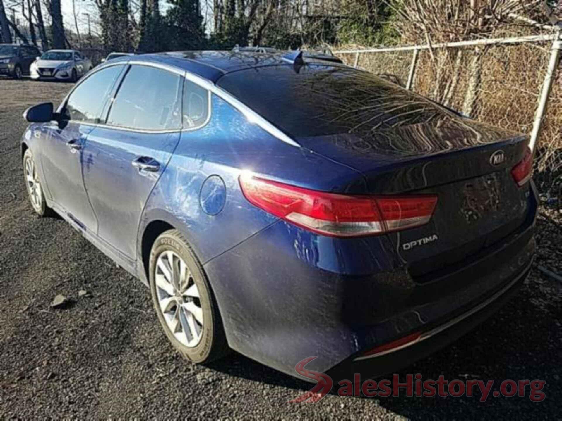 5XXGU4L38JG211933 2018 KIA OPTIMA