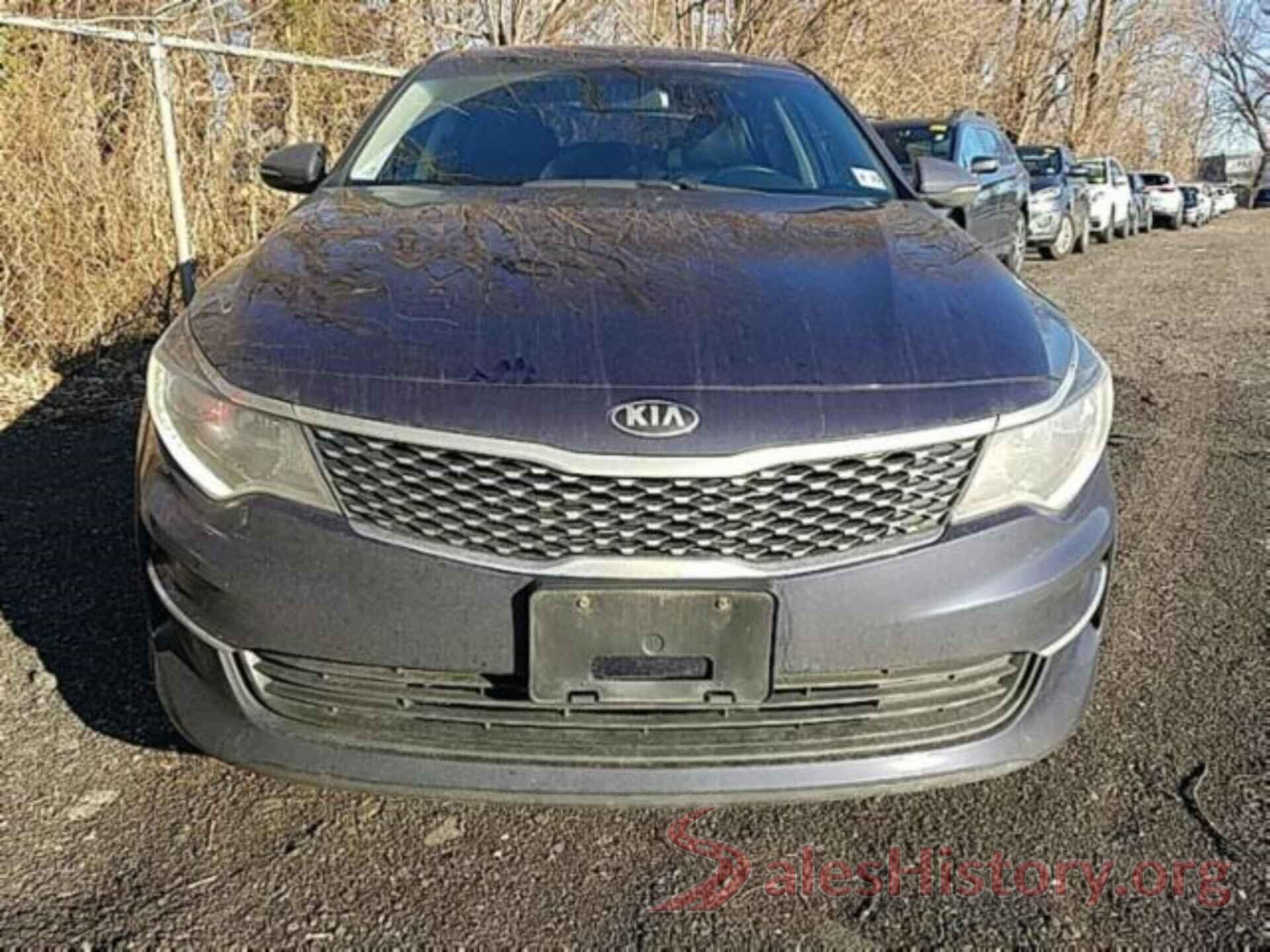 5XXGU4L38JG211933 2018 KIA OPTIMA