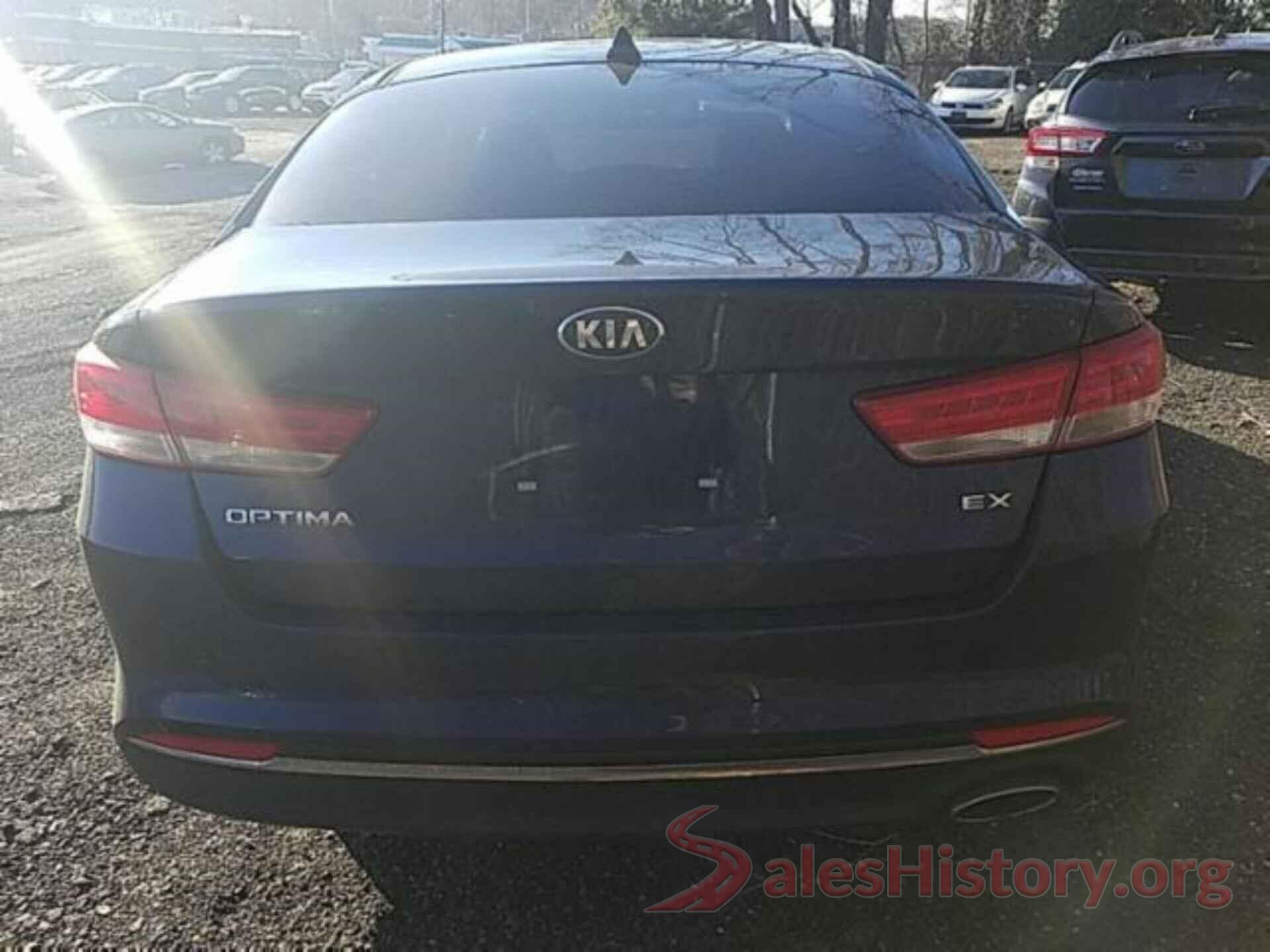 5XXGU4L38JG211933 2018 KIA OPTIMA