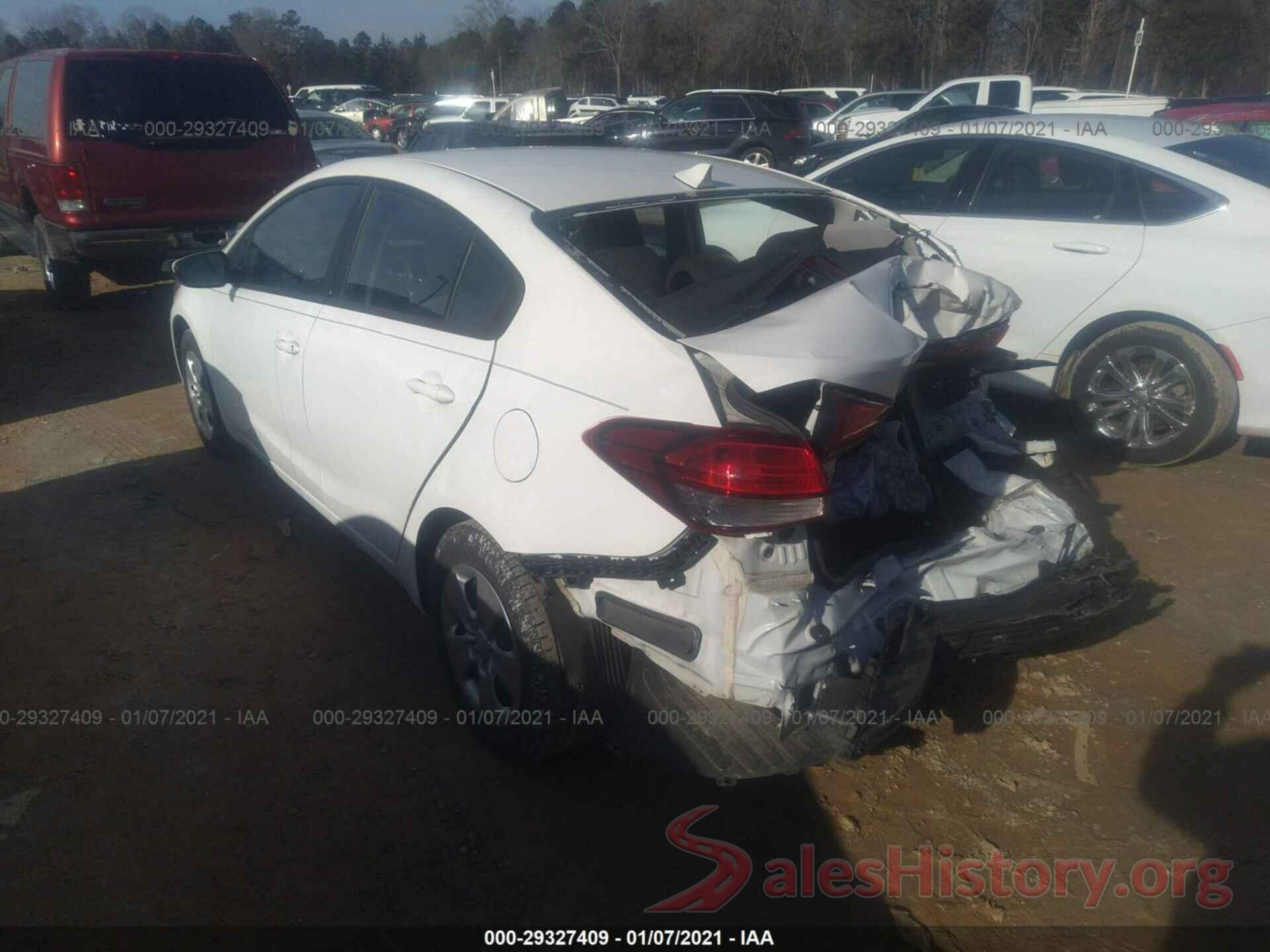 3KPFK4A75JE242119 2018 KIA FORTE