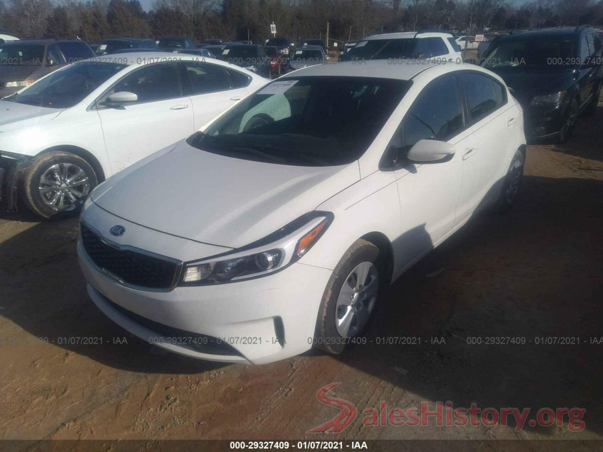 3KPFK4A75JE242119 2018 KIA FORTE