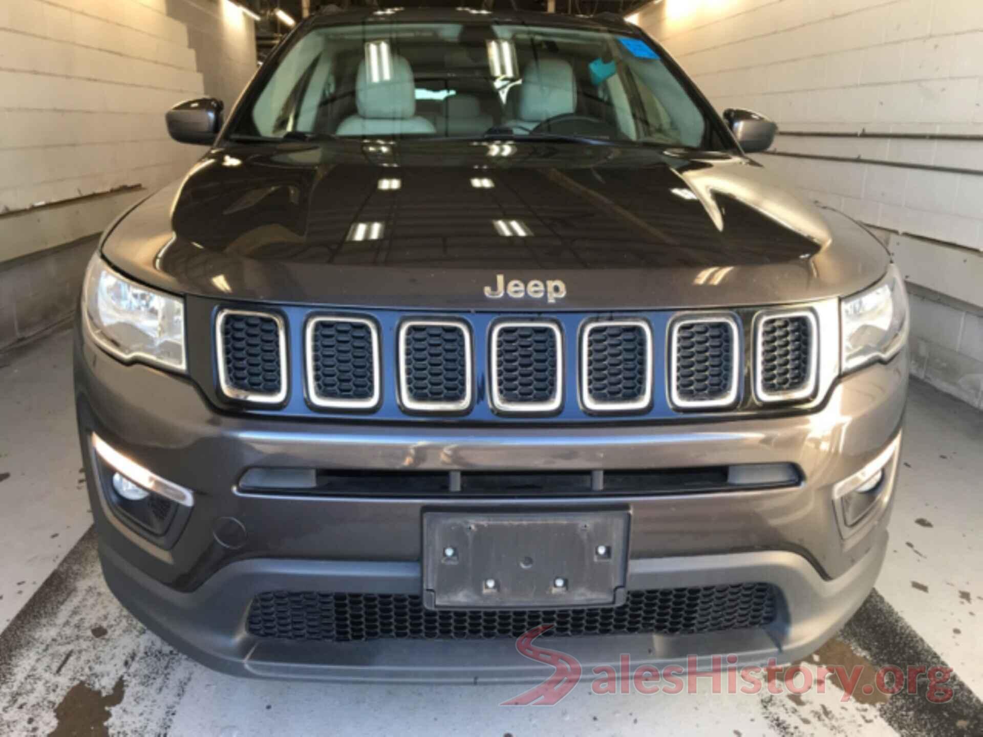 3C4NJDBB1KT659252 2019 JEEP COMPASS