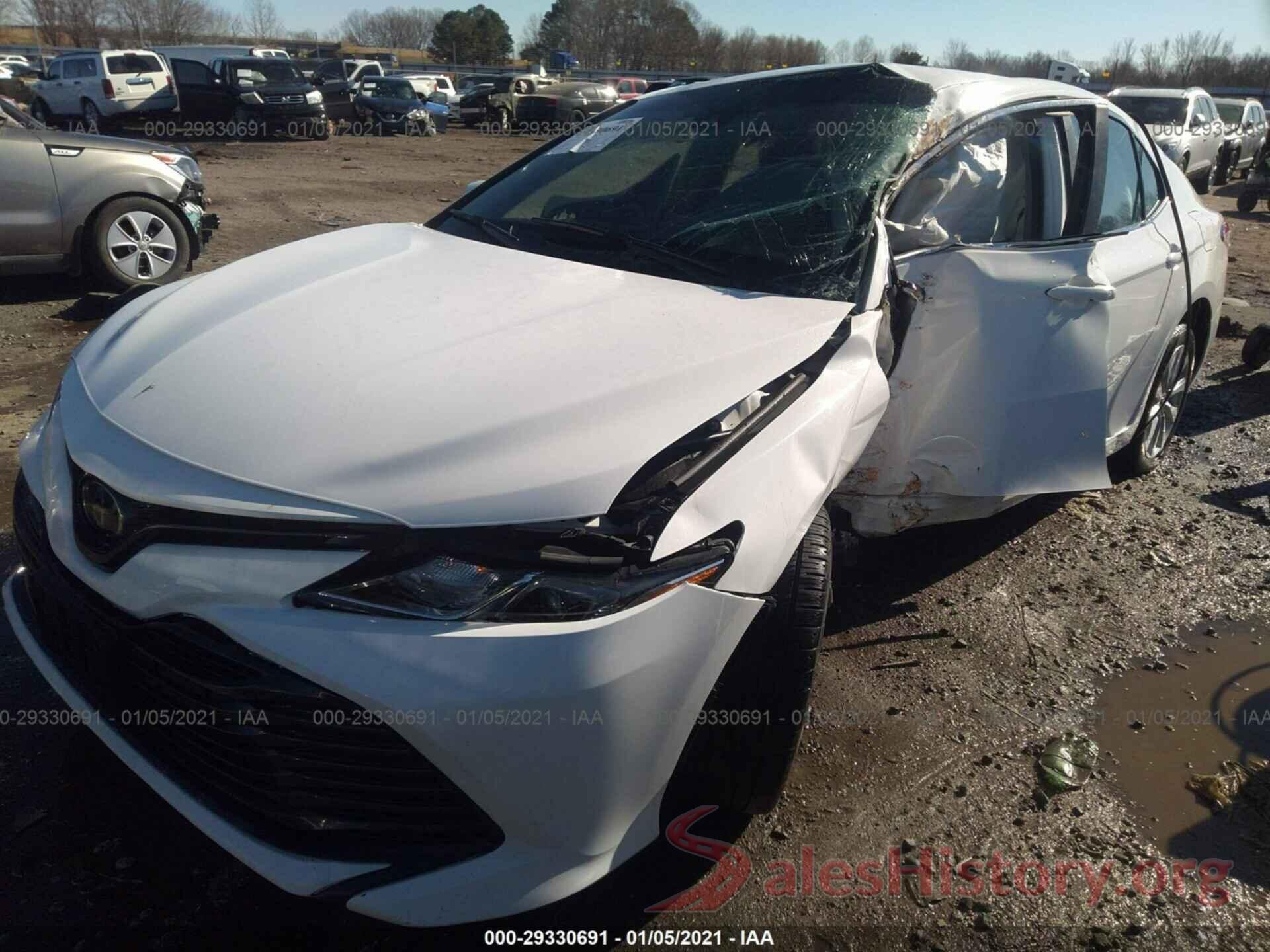 4T1B11HK8JU503220 2018 TOYOTA CAMRY