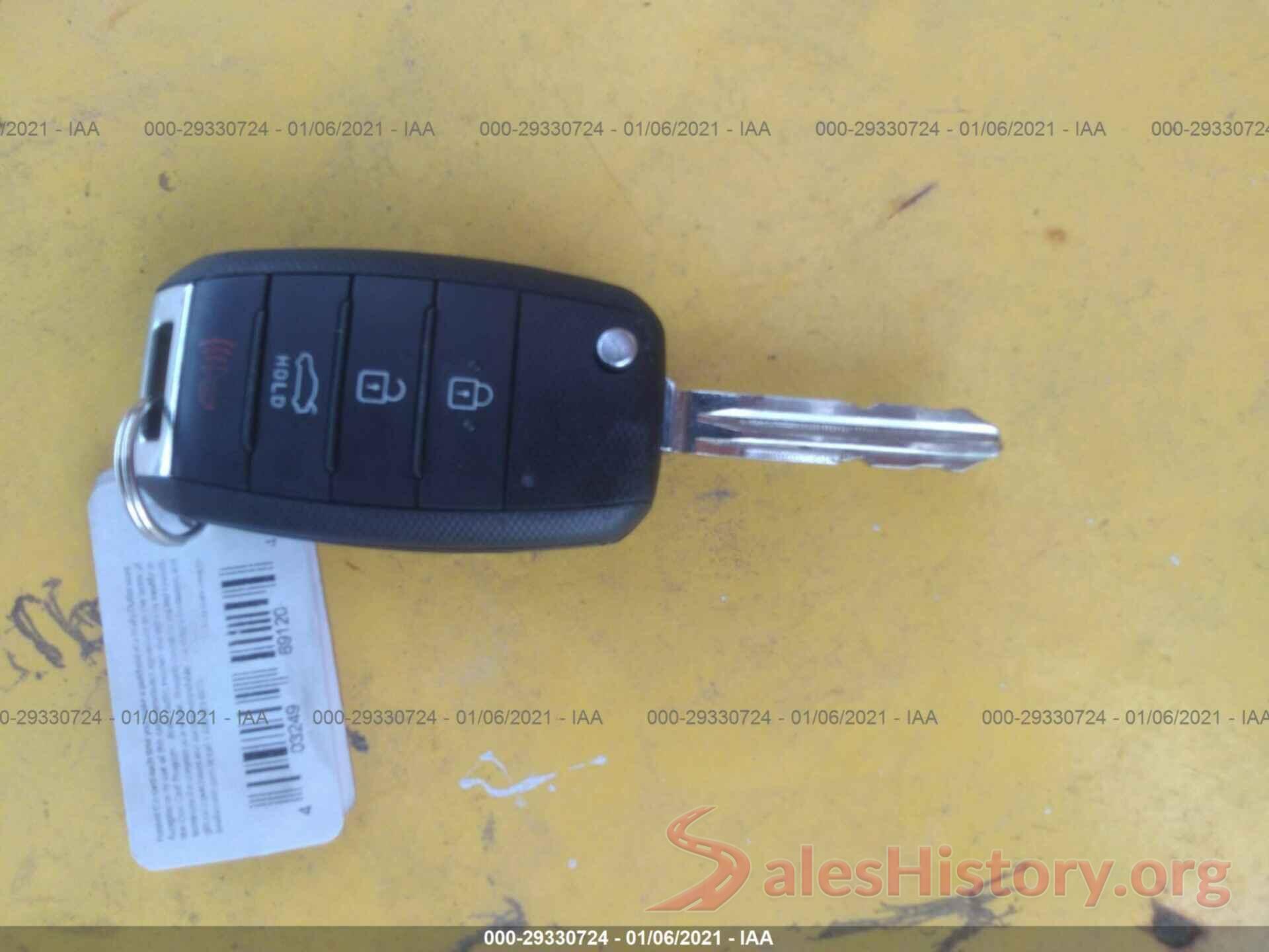 3KPFK4A7XHE074651 2017 KIA FORTE