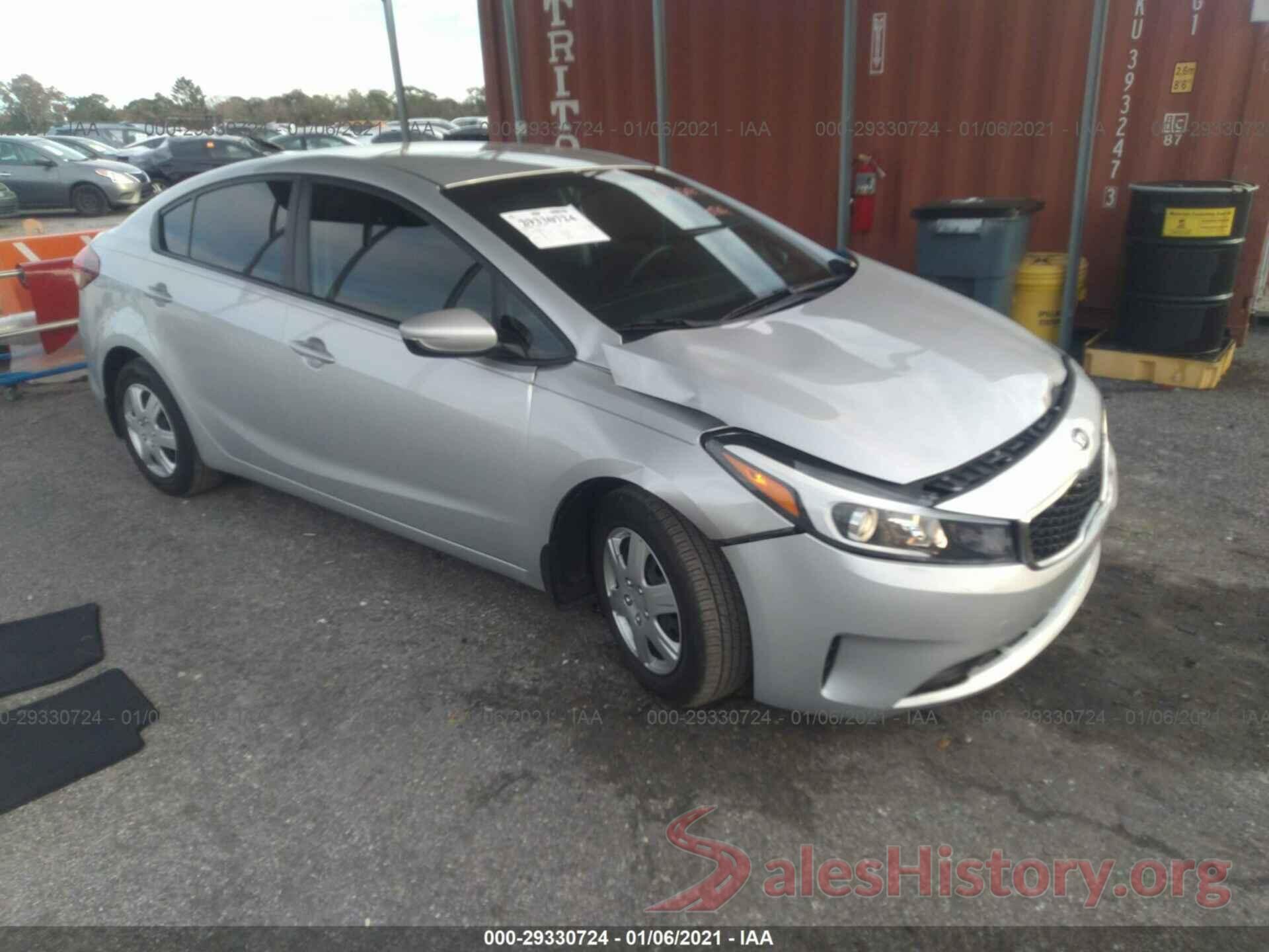 3KPFK4A7XHE074651 2017 KIA FORTE