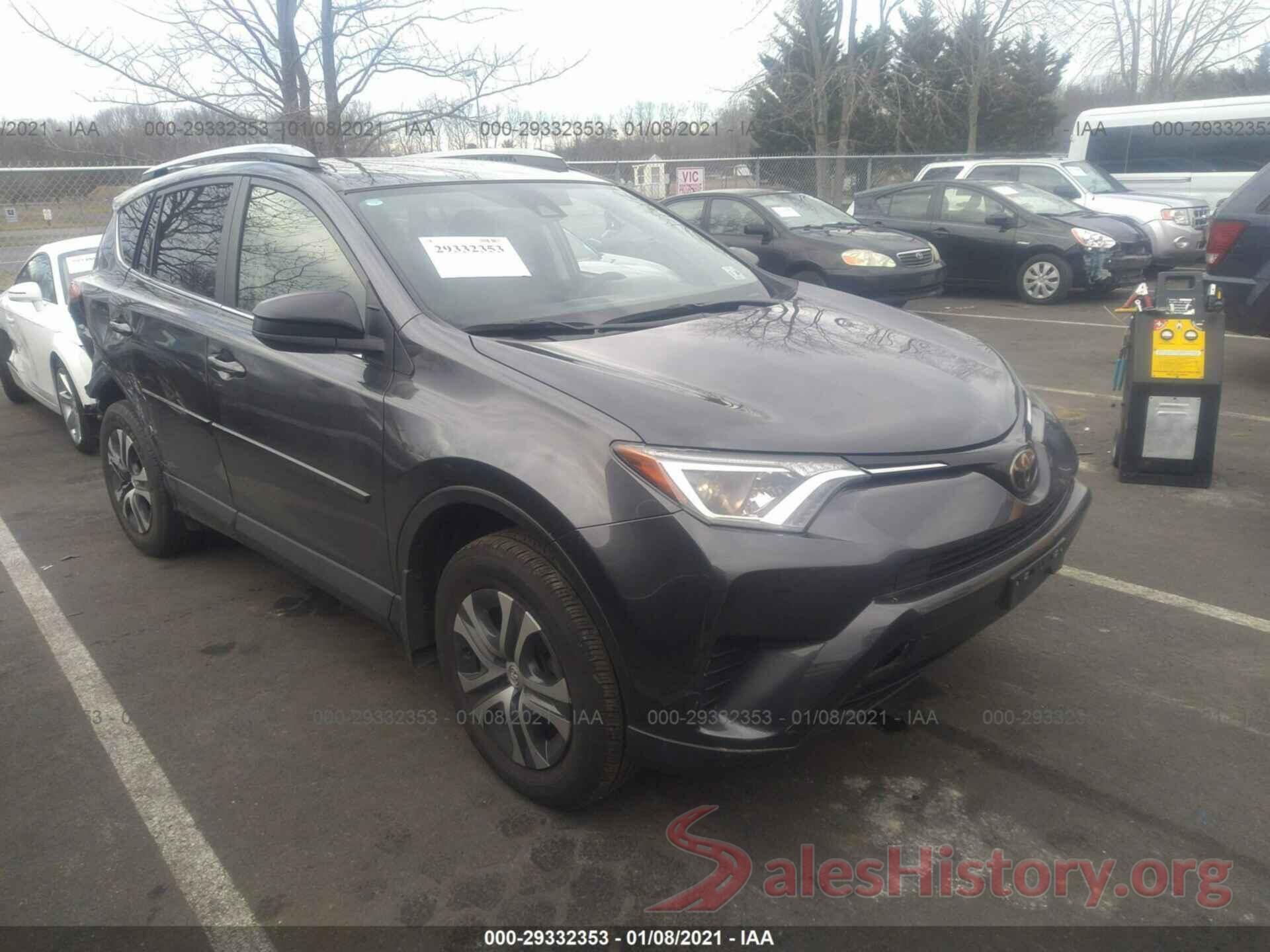 JTMBFREV6JJ254159 2018 TOYOTA RAV4