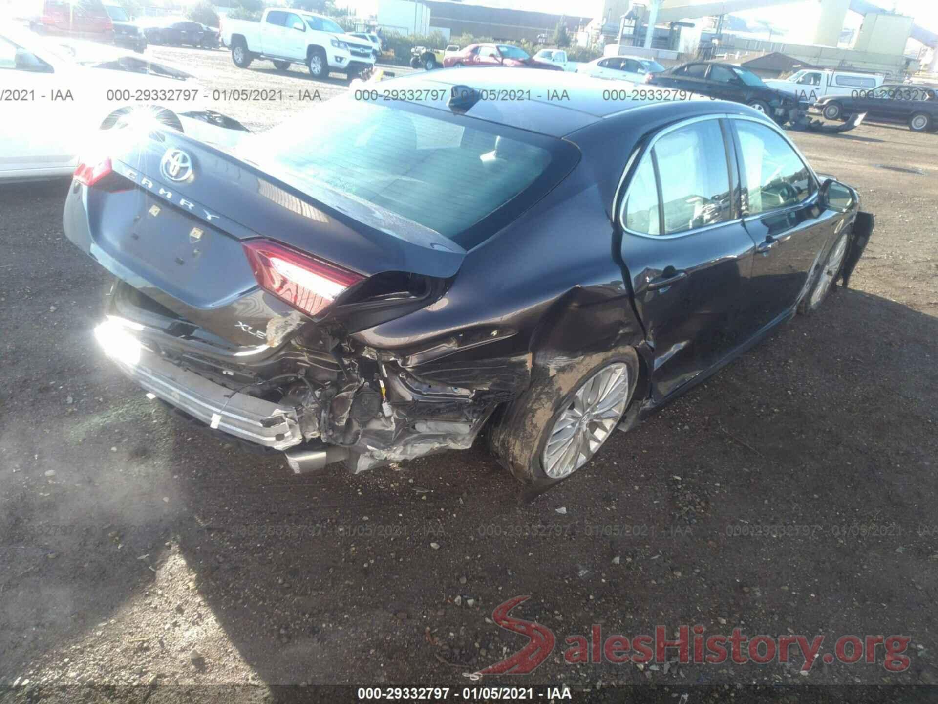 4T1B11HK8JU032282 2018 TOYOTA CAMRY