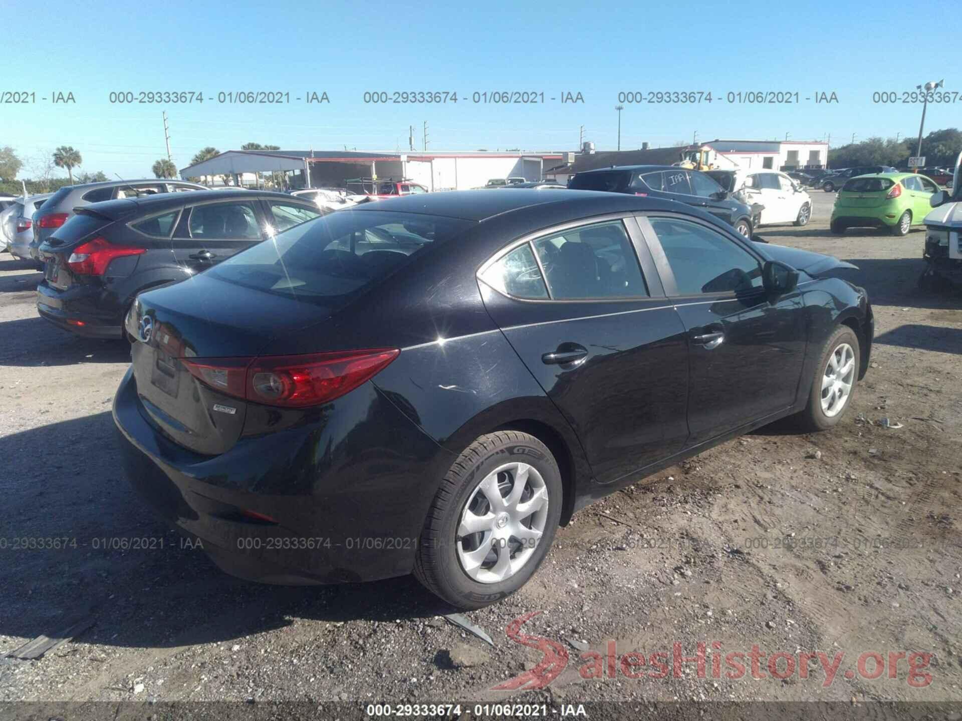 3MZBN1U7XHM135676 2017 MAZDA MAZDA3 4-DOOR