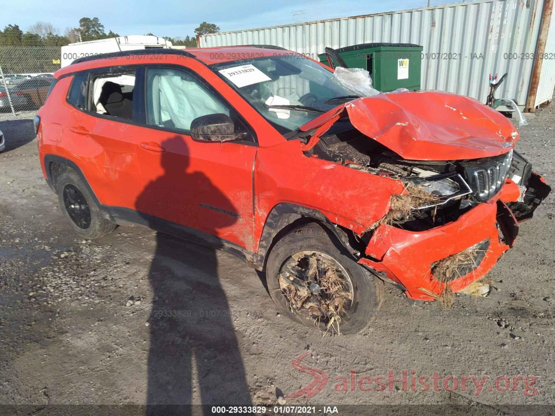 3C4NJCAB5JT267501 2018 JEEP COMPASS