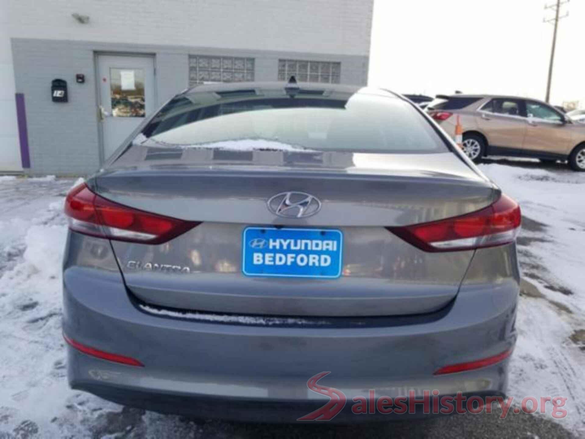 5NPD84LFXJH360690 2018 HYUNDAI ELANTRA