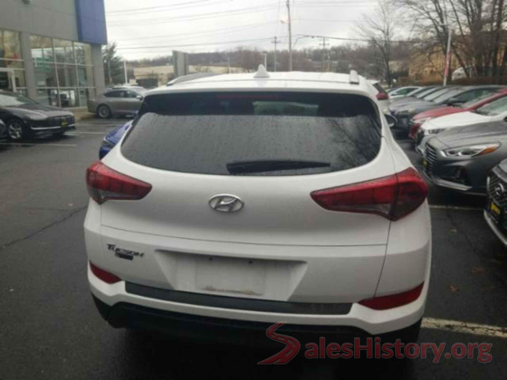 KM8J33A44JU627062 2018 HYUNDAI TUCSON