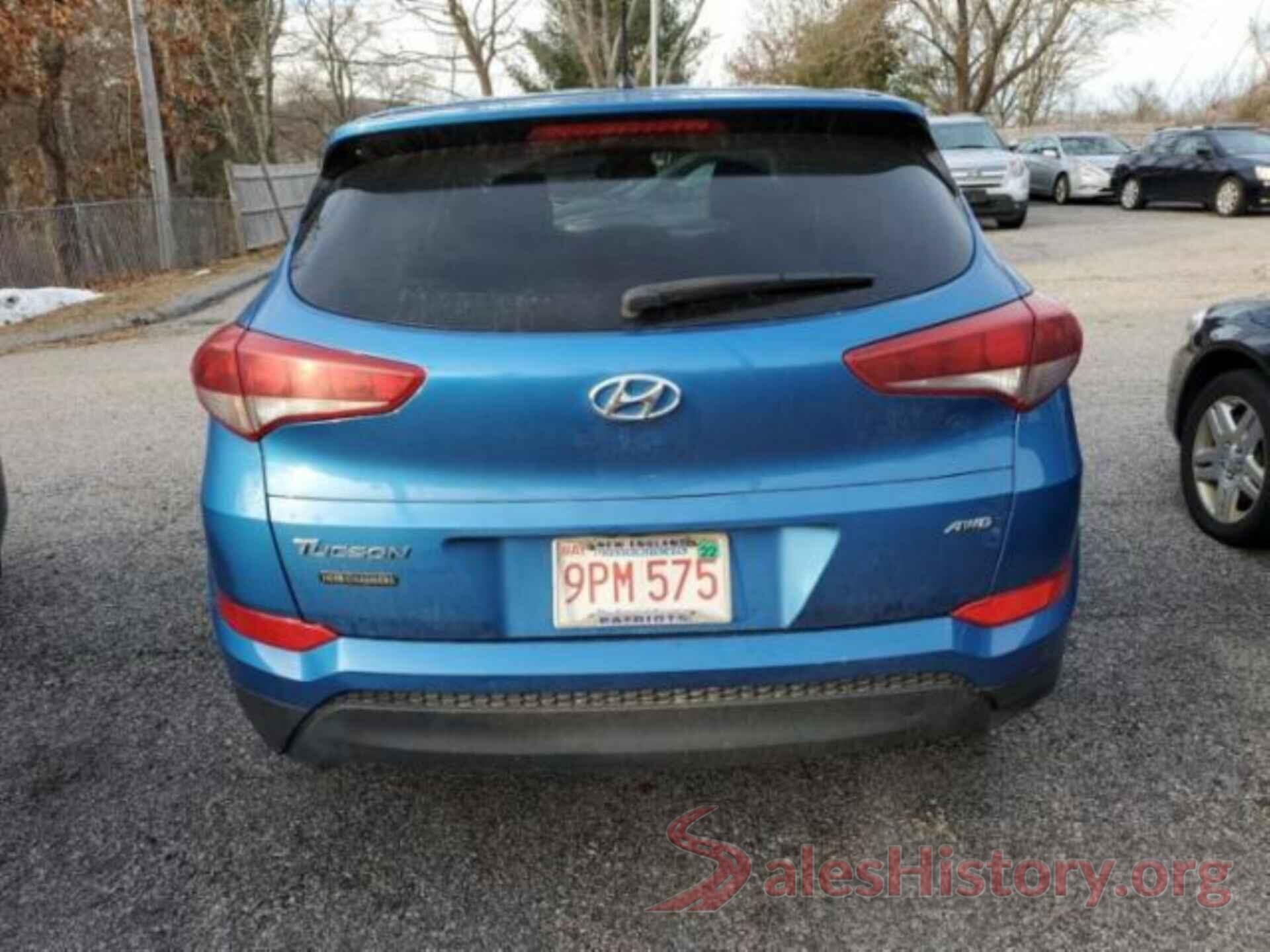 KM8J2CA48JU792566 2018 HYUNDAI TUCSON