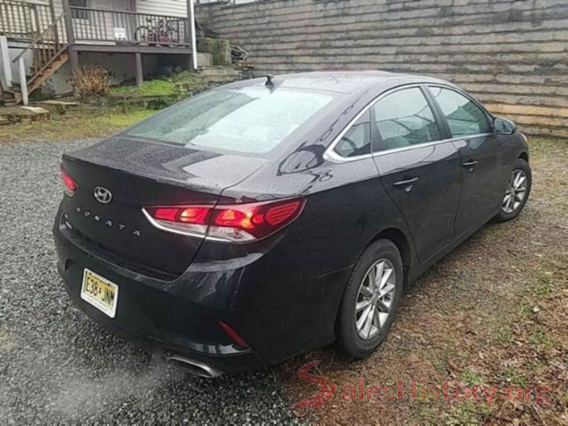 5NPE24AF9JH659032 2018 HYUNDAI SONATA