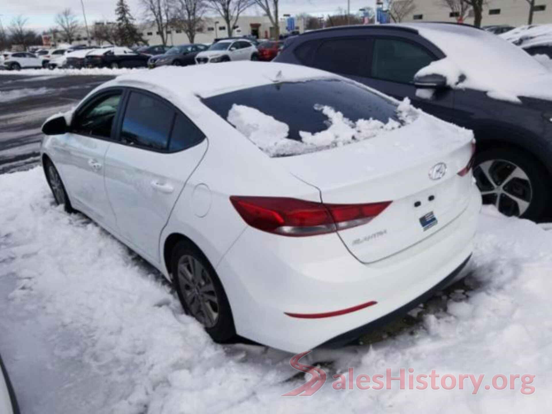 5NPD84LF7JH255640 2018 HYUNDAI ELANTRA