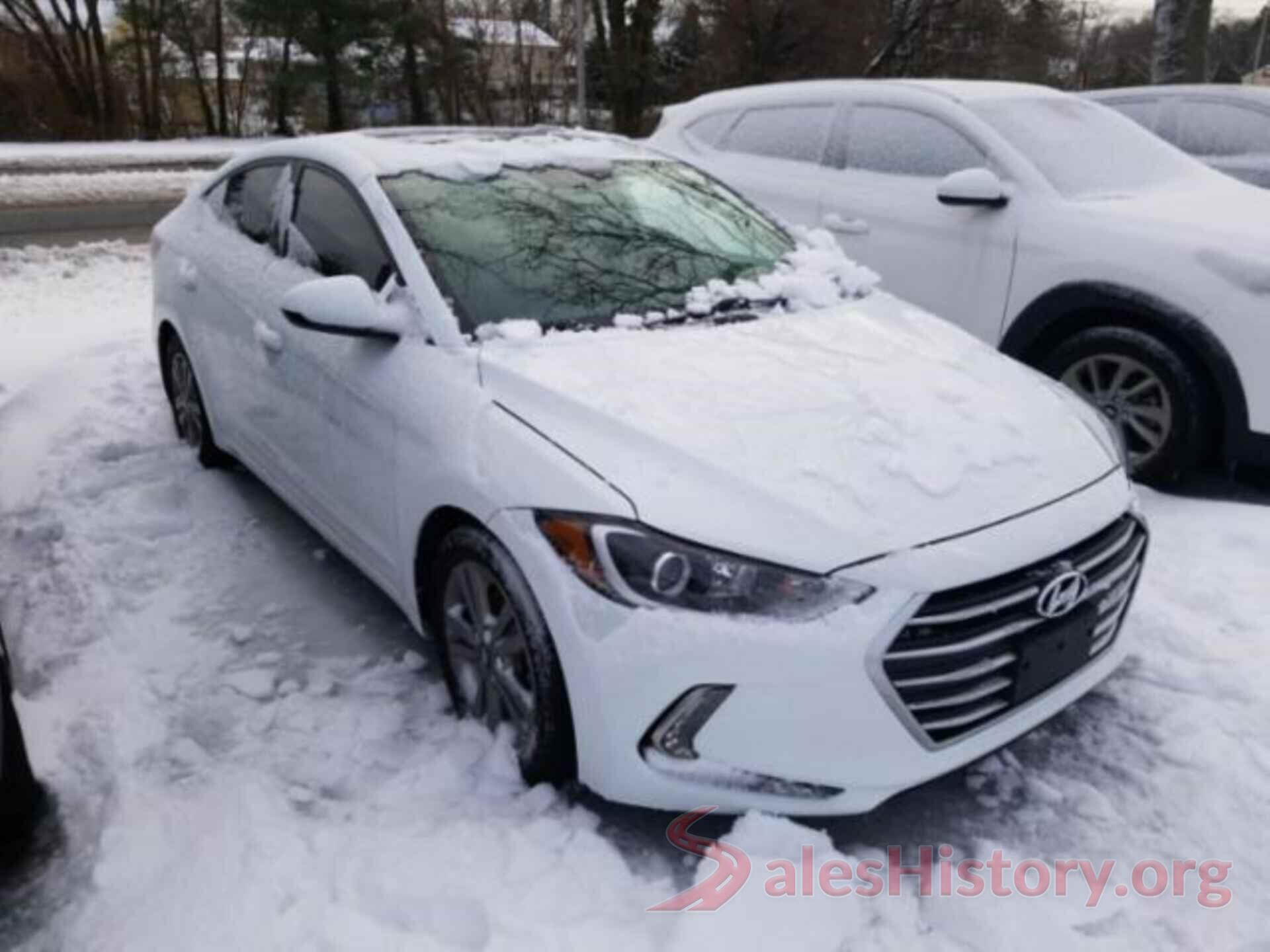 5NPD84LF7JH255640 2018 HYUNDAI ELANTRA