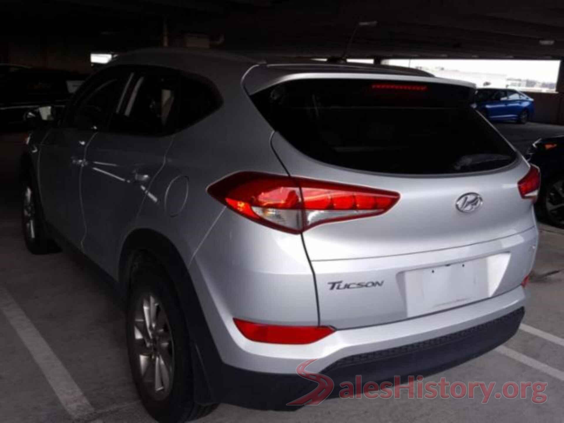 KM8J3CA44HU300428 2017 HYUNDAI TUCSON