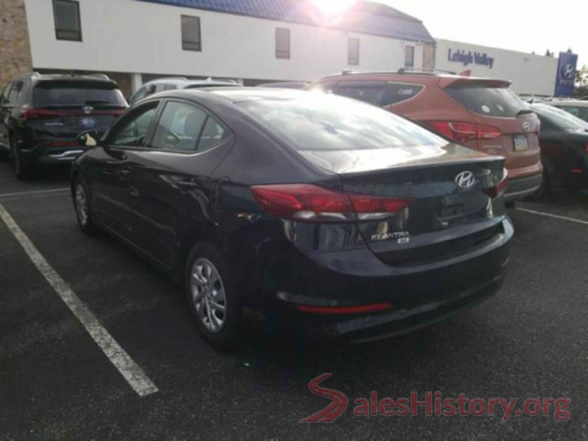 5NPD74LF7JH290942 2018 HYUNDAI ELANTRA