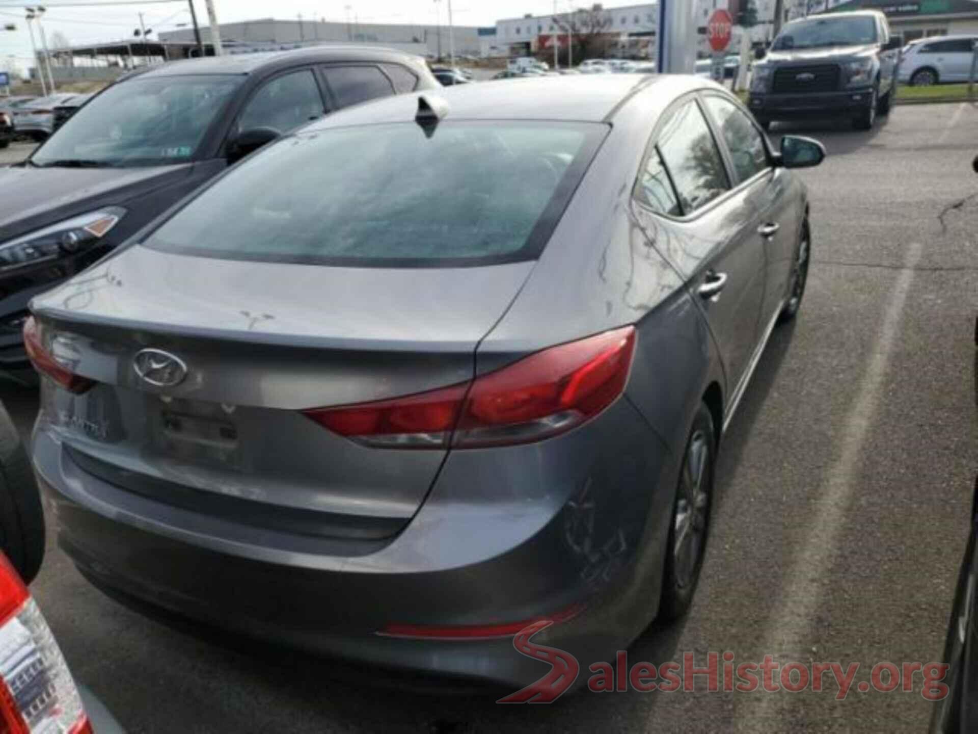 5NPD84LF5JH276695 2018 HYUNDAI ELANTRA