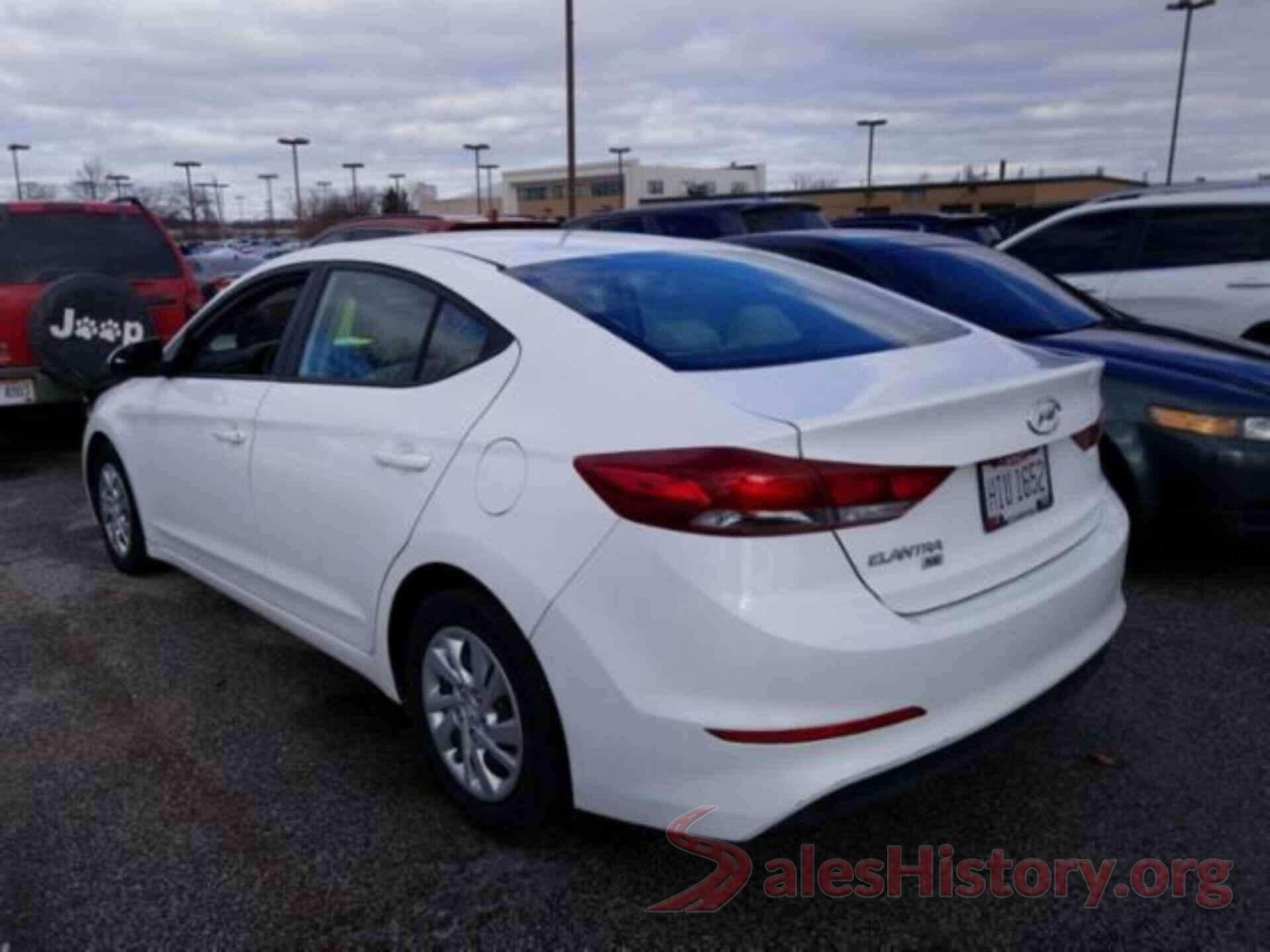 5NPD74LF5JH288512 2018 HYUNDAI ELANTRA