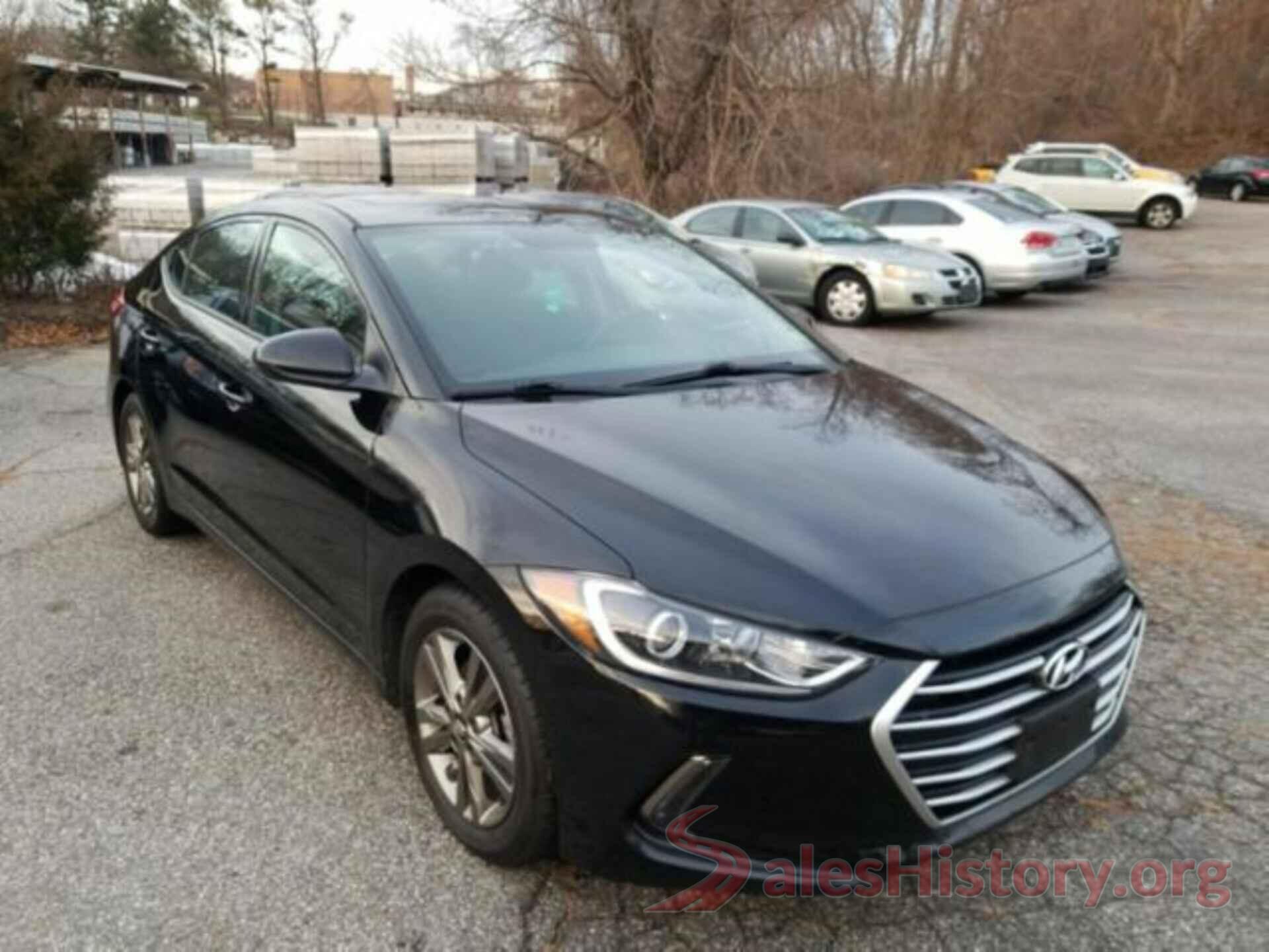 5NPD84LF3JH260513 2018 HYUNDAI ELANTRA