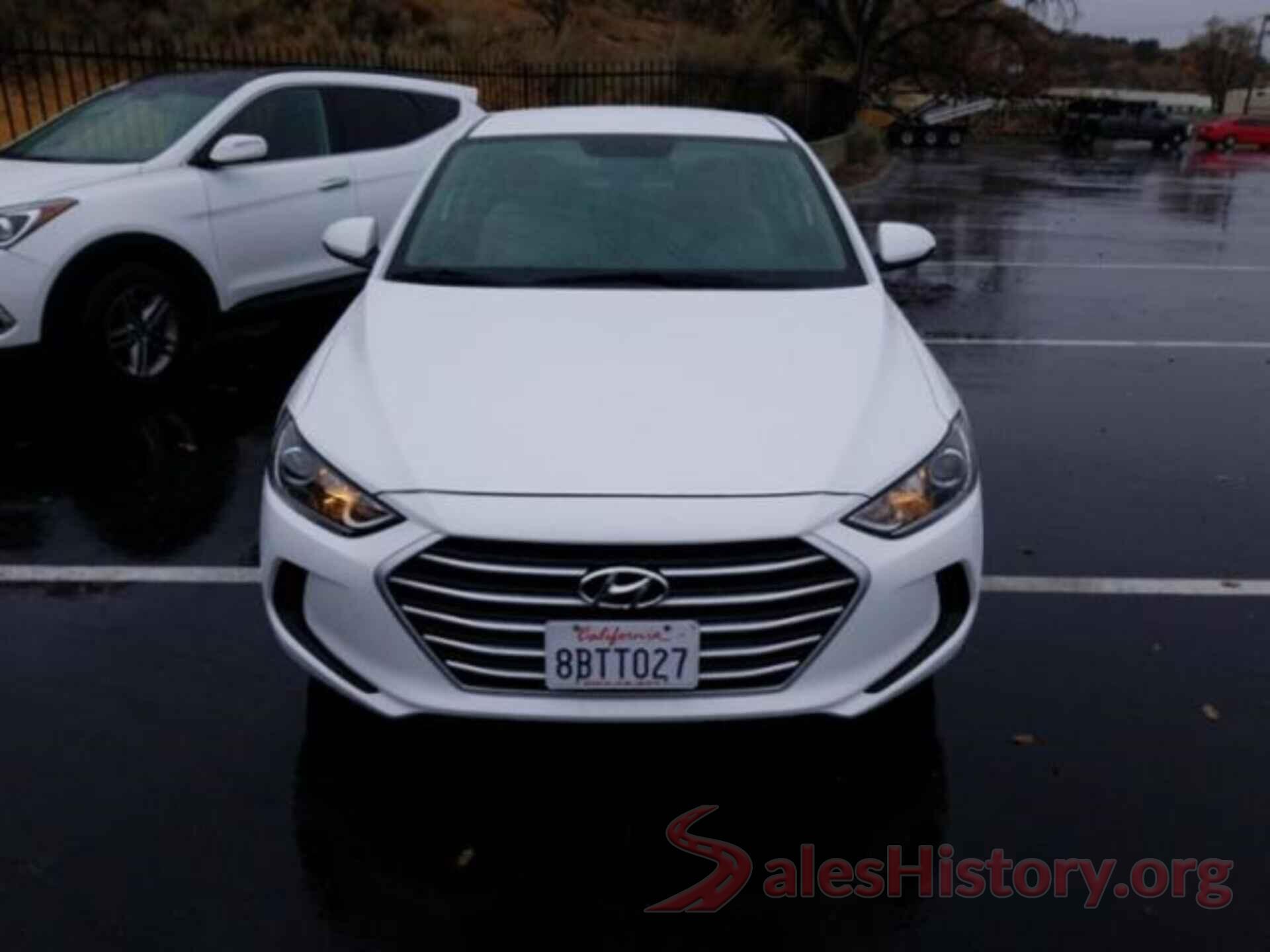 5NPD84LF5JH213242 2018 HYUNDAI ELANTRA