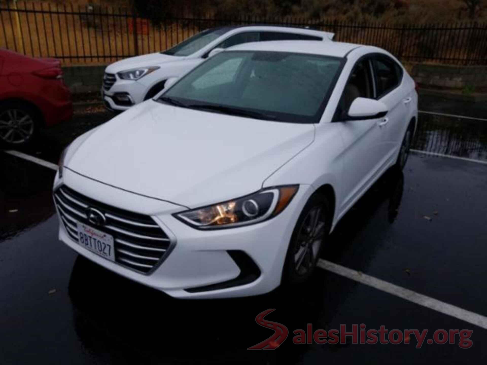 5NPD84LF5JH213242 2018 HYUNDAI ELANTRA