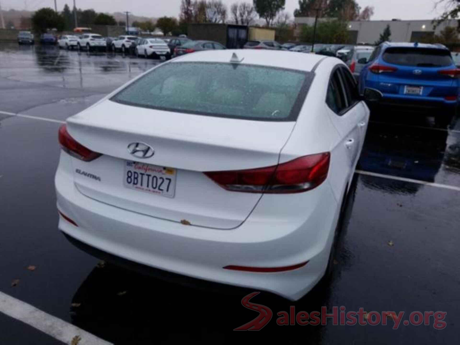 5NPD84LF5JH213242 2018 HYUNDAI ELANTRA