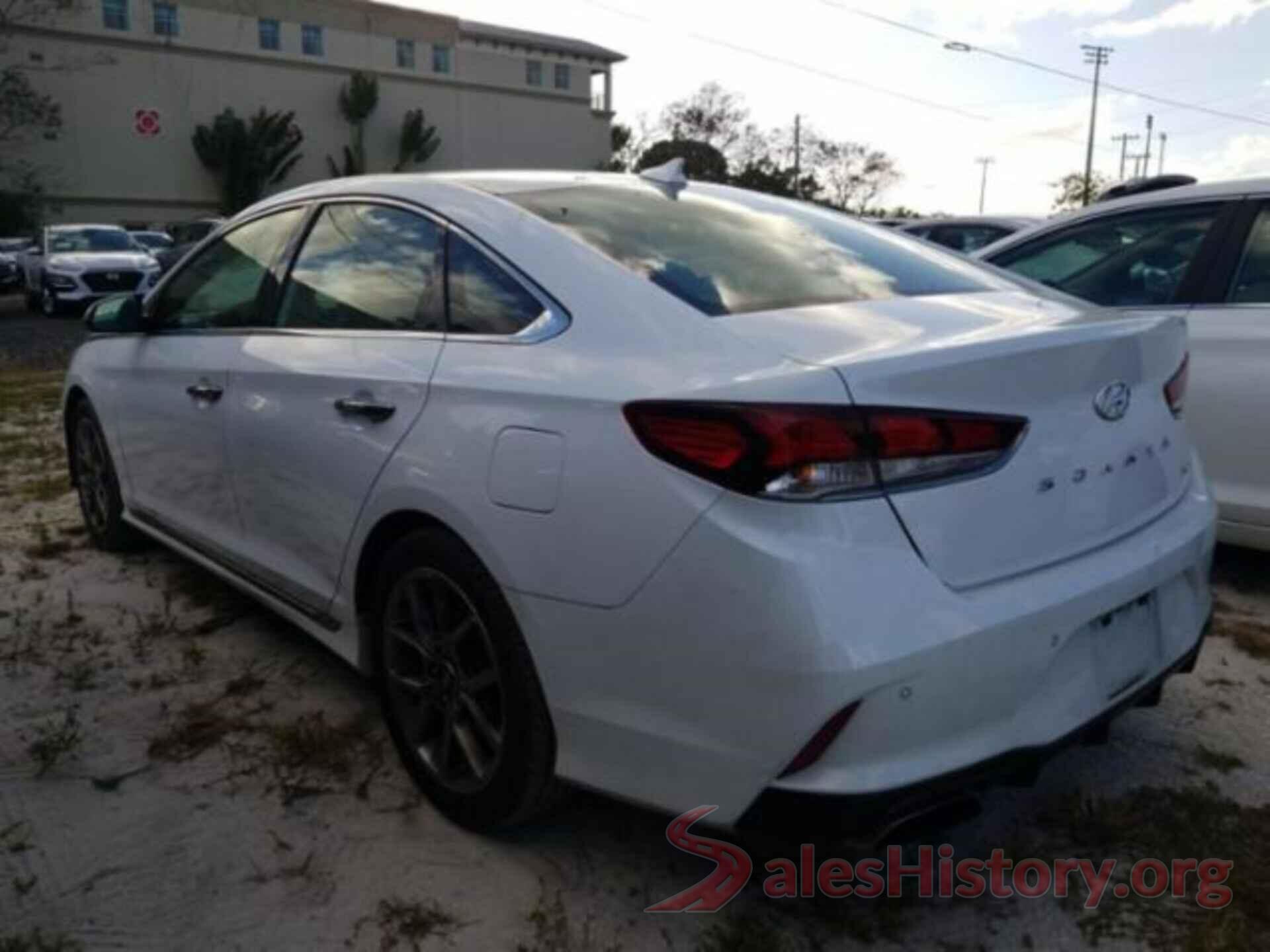 5NPE34AB7JH683078 2018 HYUNDAI SONATA