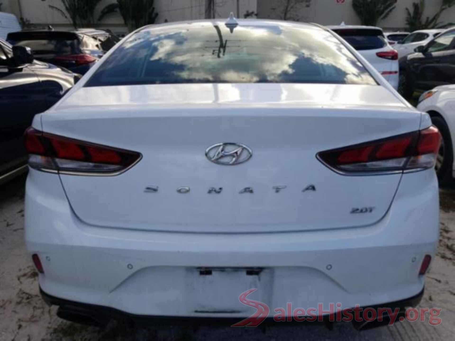 5NPE34AB7JH683078 2018 HYUNDAI SONATA