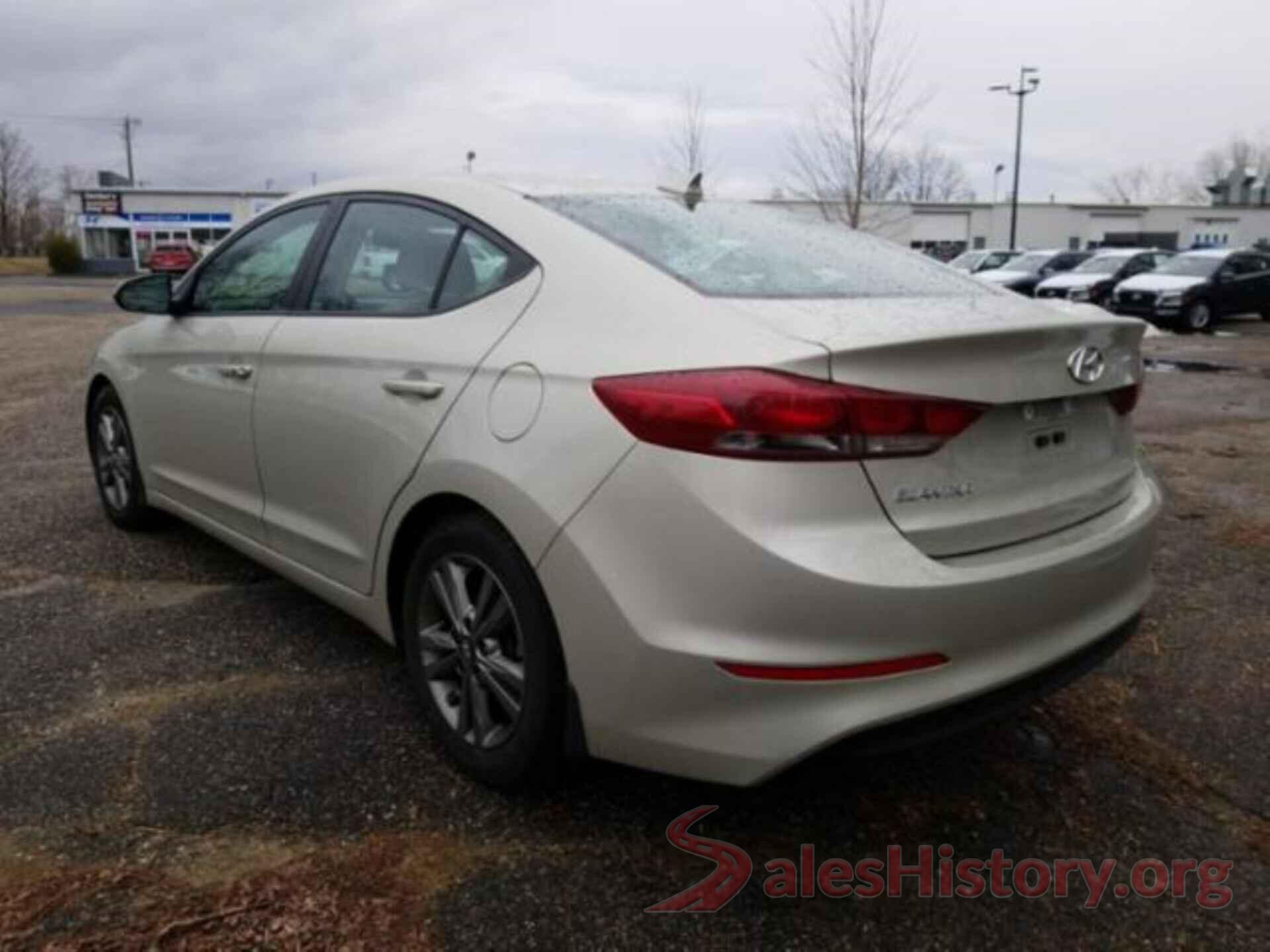 5NPD84LF7JH268131 2018 HYUNDAI ELANTRA