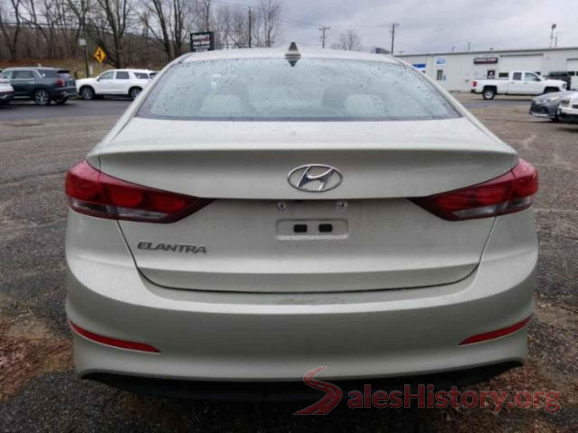 5NPD84LF7JH268131 2018 HYUNDAI ELANTRA