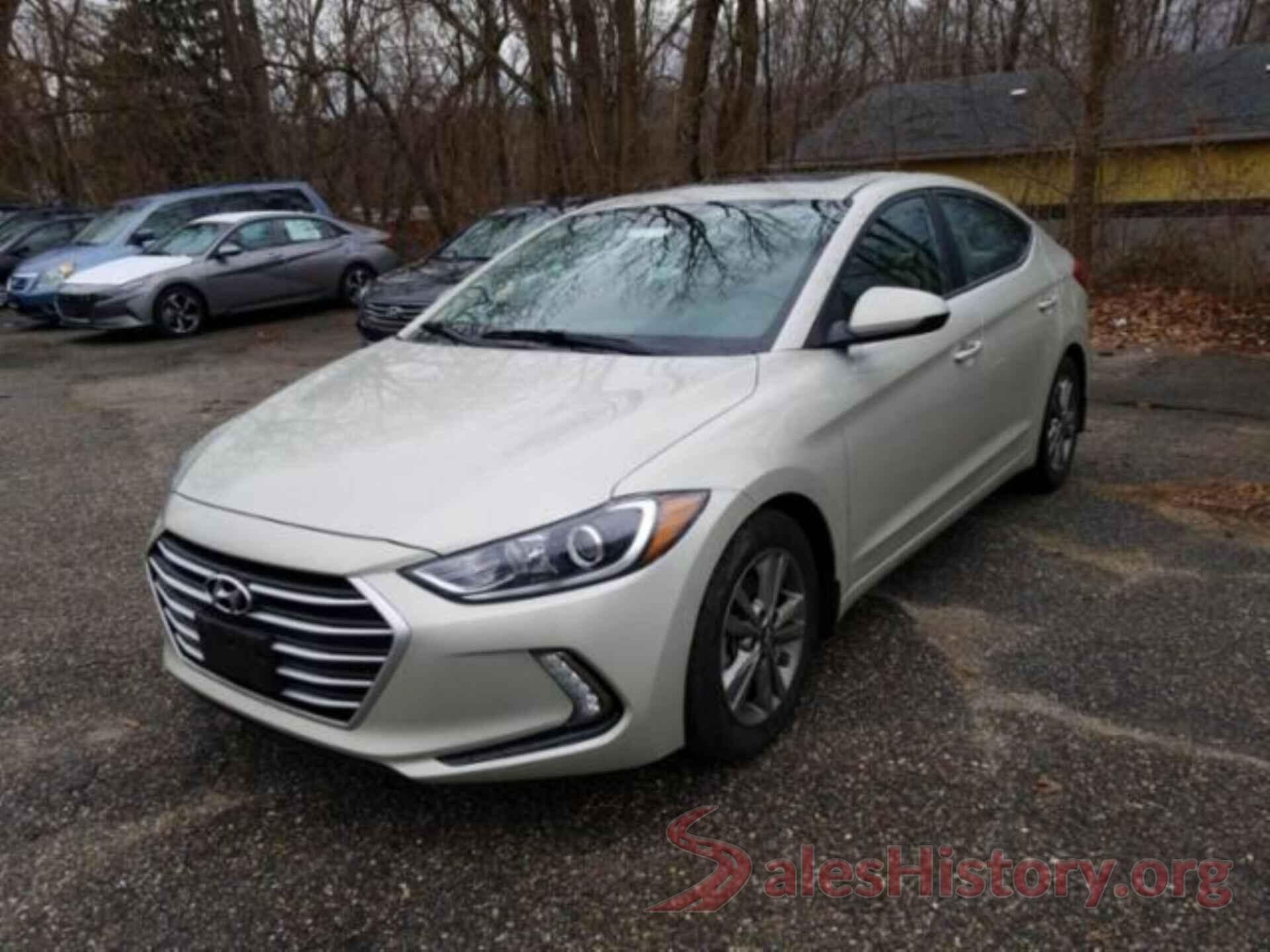 5NPD84LF7JH268131 2018 HYUNDAI ELANTRA