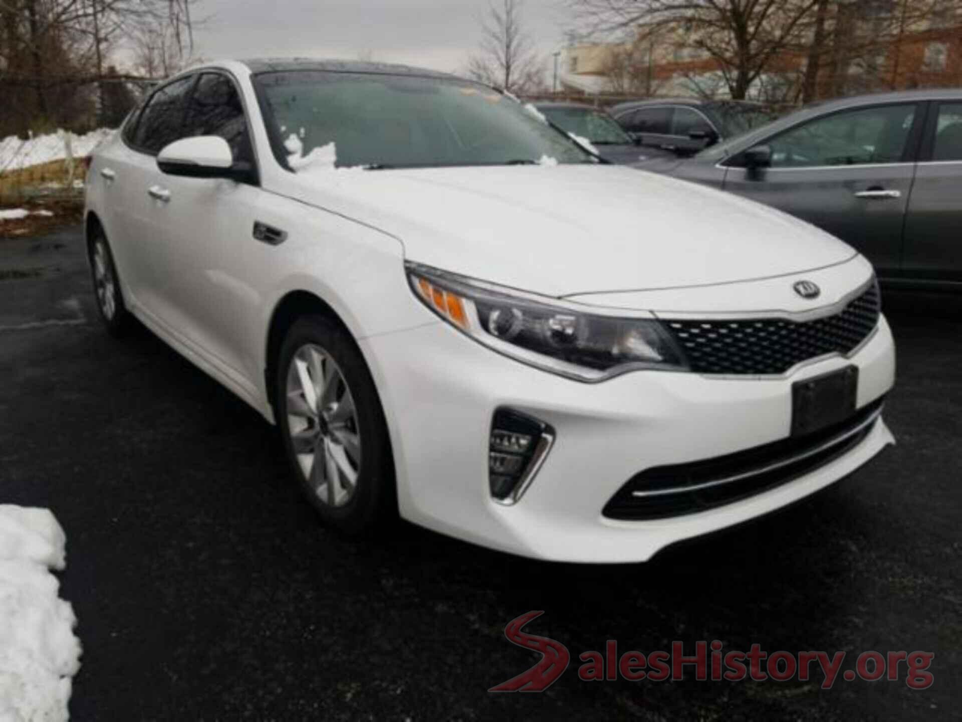 5XXGT4L3XJG237811 2018 KIA OPTIMA