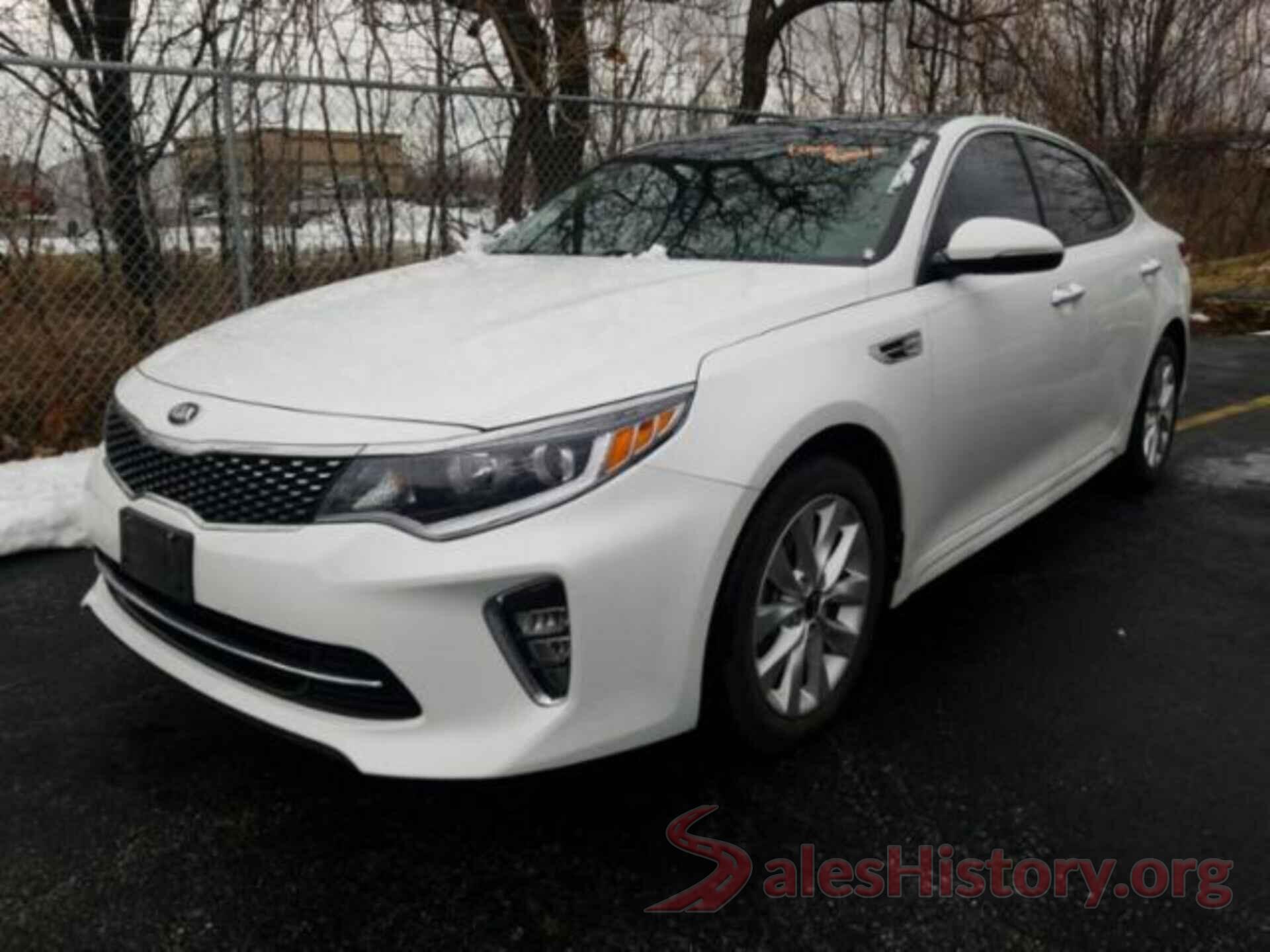 5XXGT4L3XJG237811 2018 KIA OPTIMA