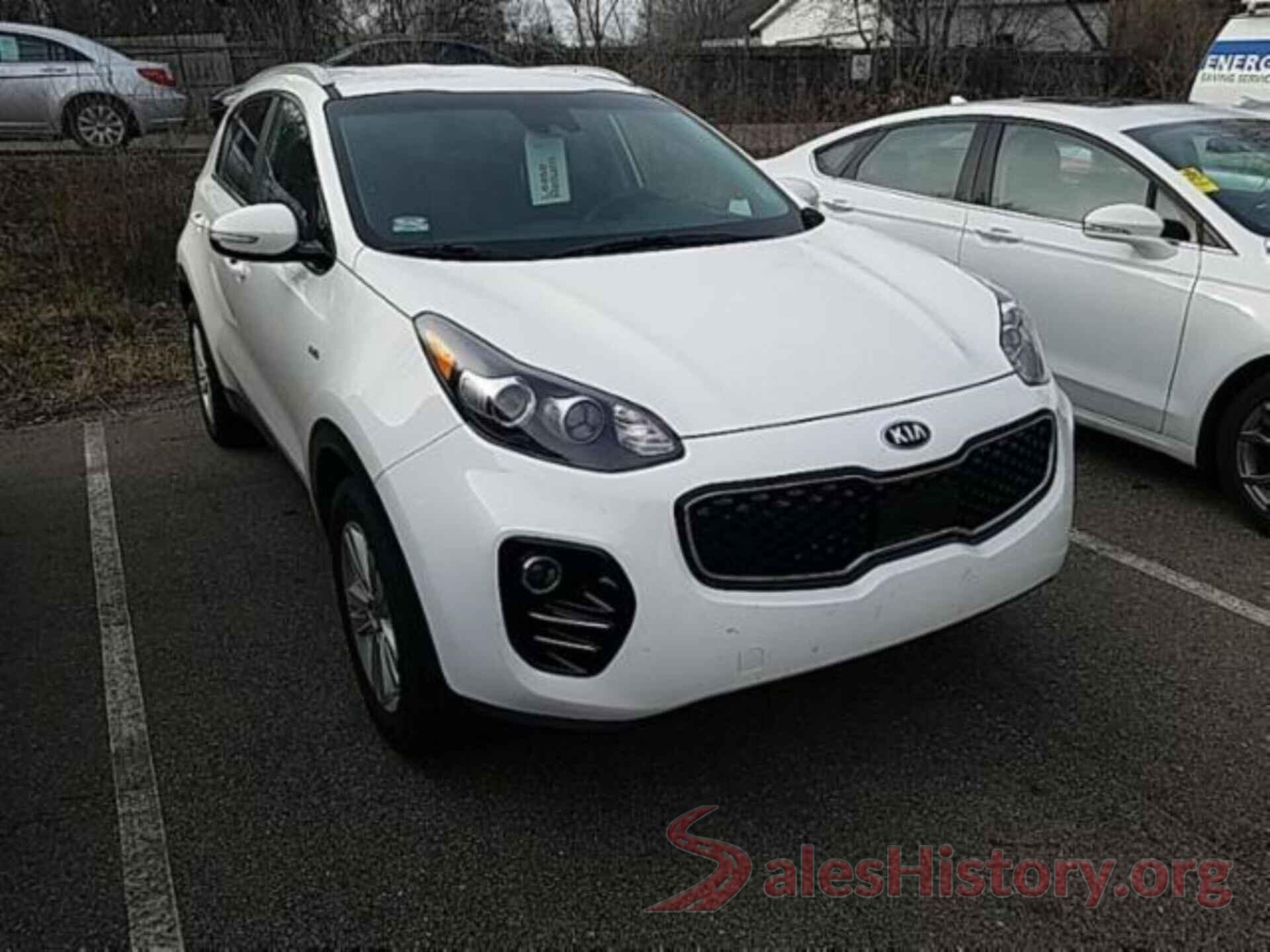 KNDPMCAC4J7446660 2018 KIA SPORTAGE