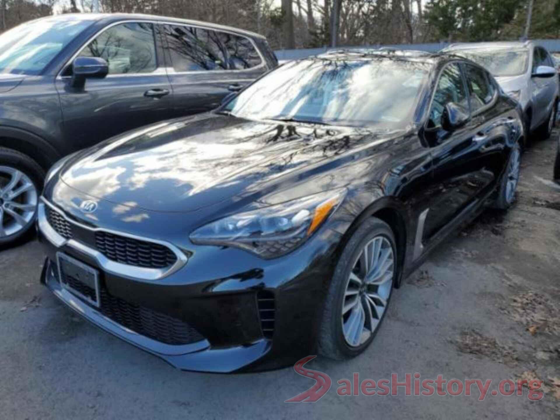 KNAE25LAXJ6014002 2018 KIA STINGER