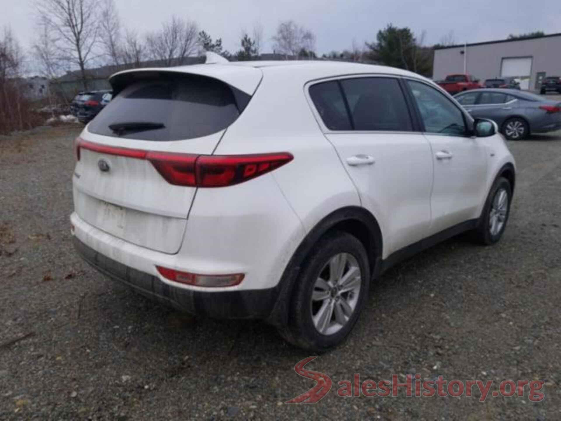 KNDPMCAC1J7393402 2018 KIA SPORTAGE