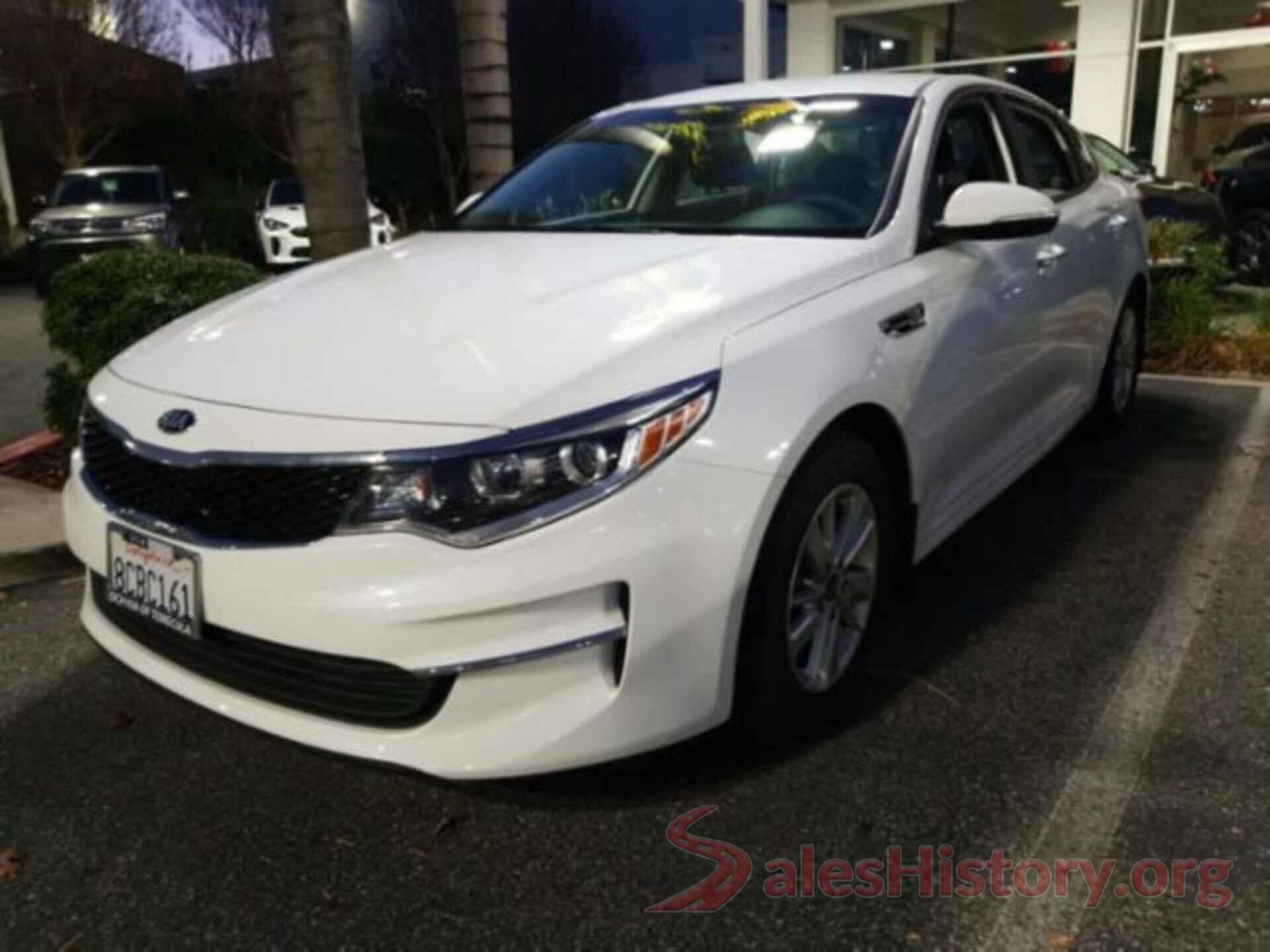 5XXGT4L32JG201952 2018 KIA OPTIMA