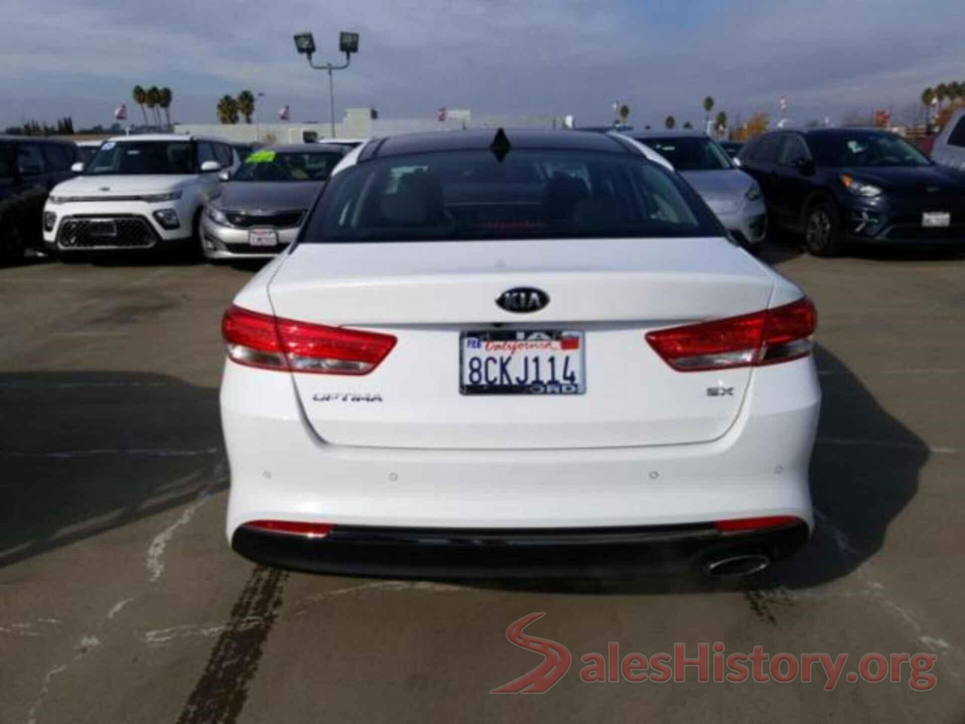 5XXGU4L34JG231676 2018 KIA OPTIMA