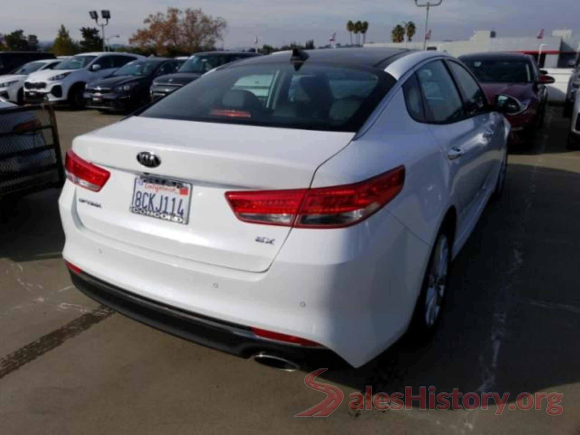 5XXGU4L34JG231676 2018 KIA OPTIMA