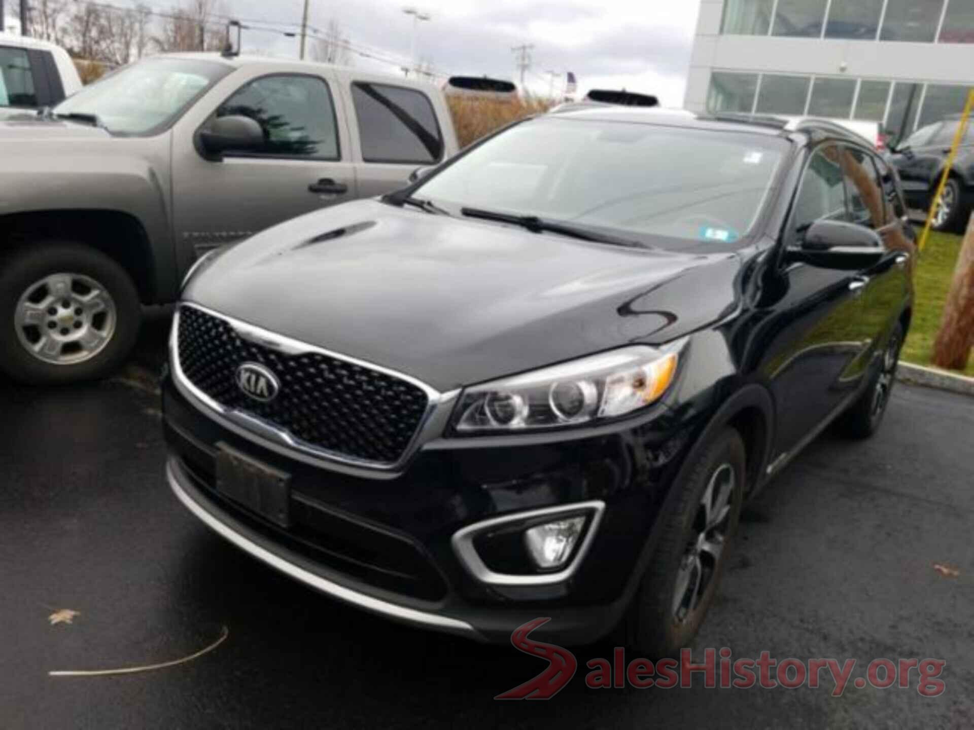 5XYPHDA51JG422329 2018 KIA SORENTO