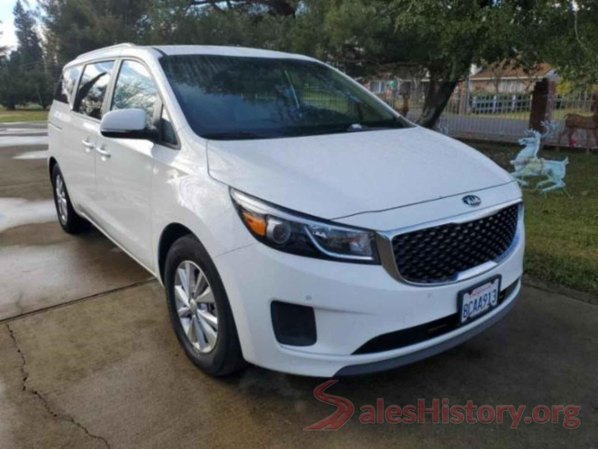 KNDMB5C17J6368302 2018 KIA SEDONA