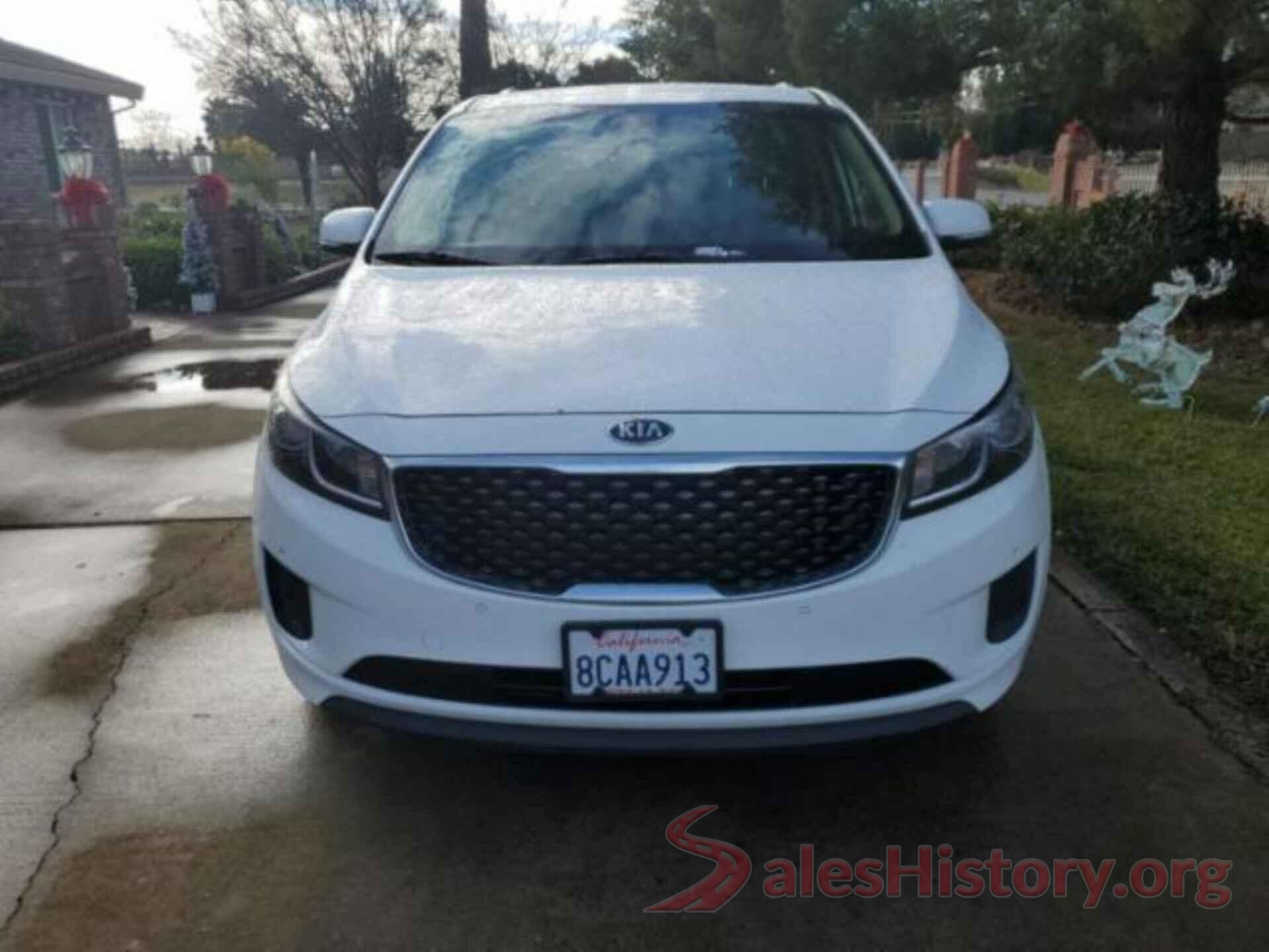 KNDMB5C17J6368302 2018 KIA SEDONA